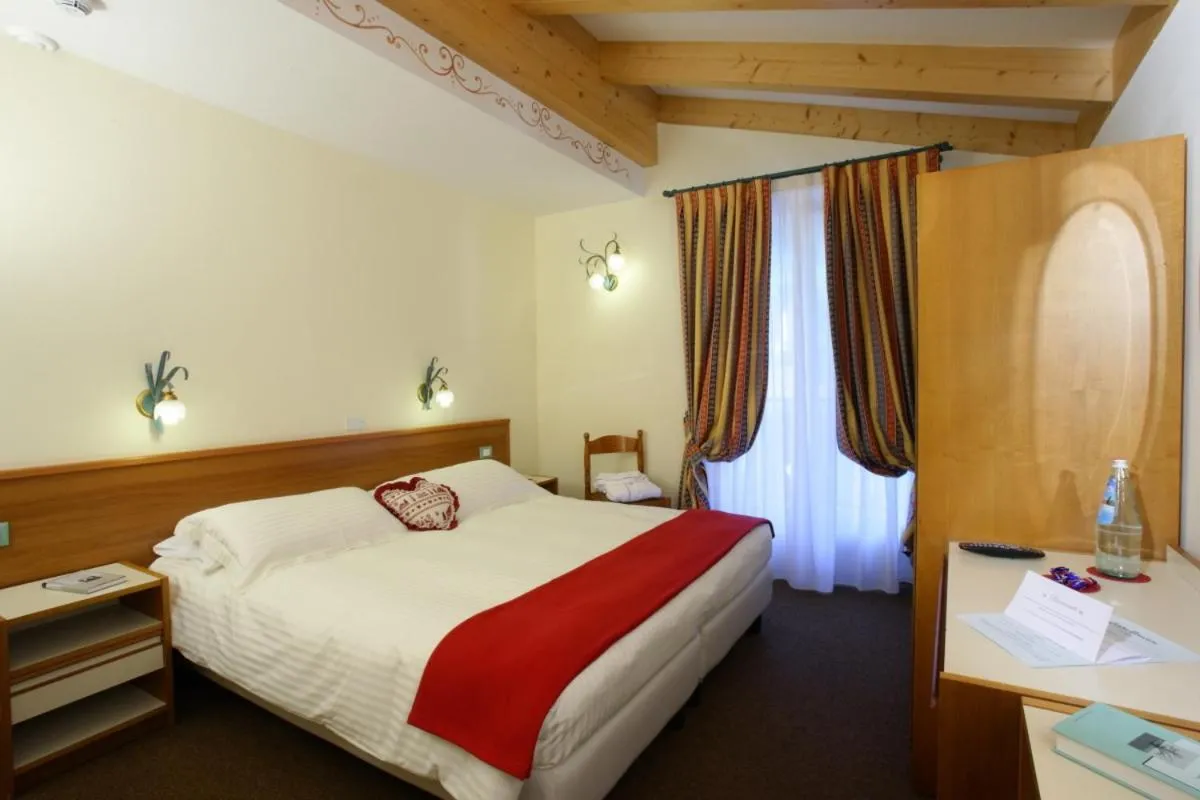 Hotel des Alpes