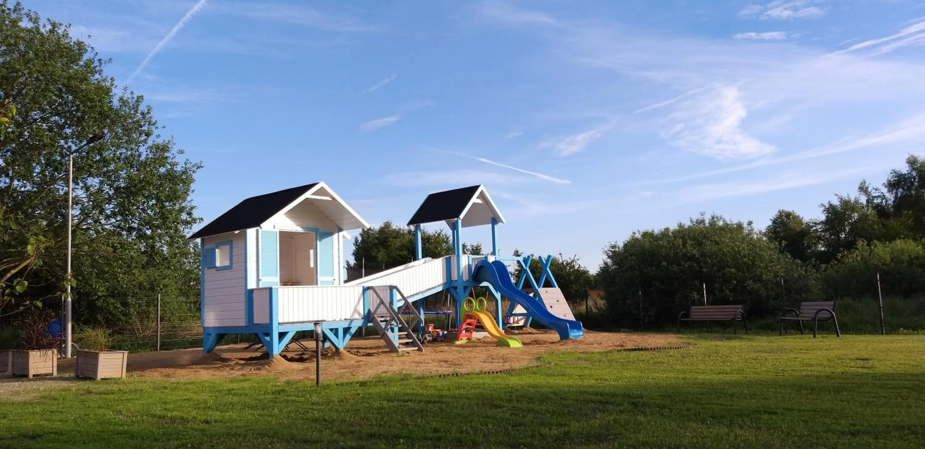 Property building in SOSNOWY KLIFF