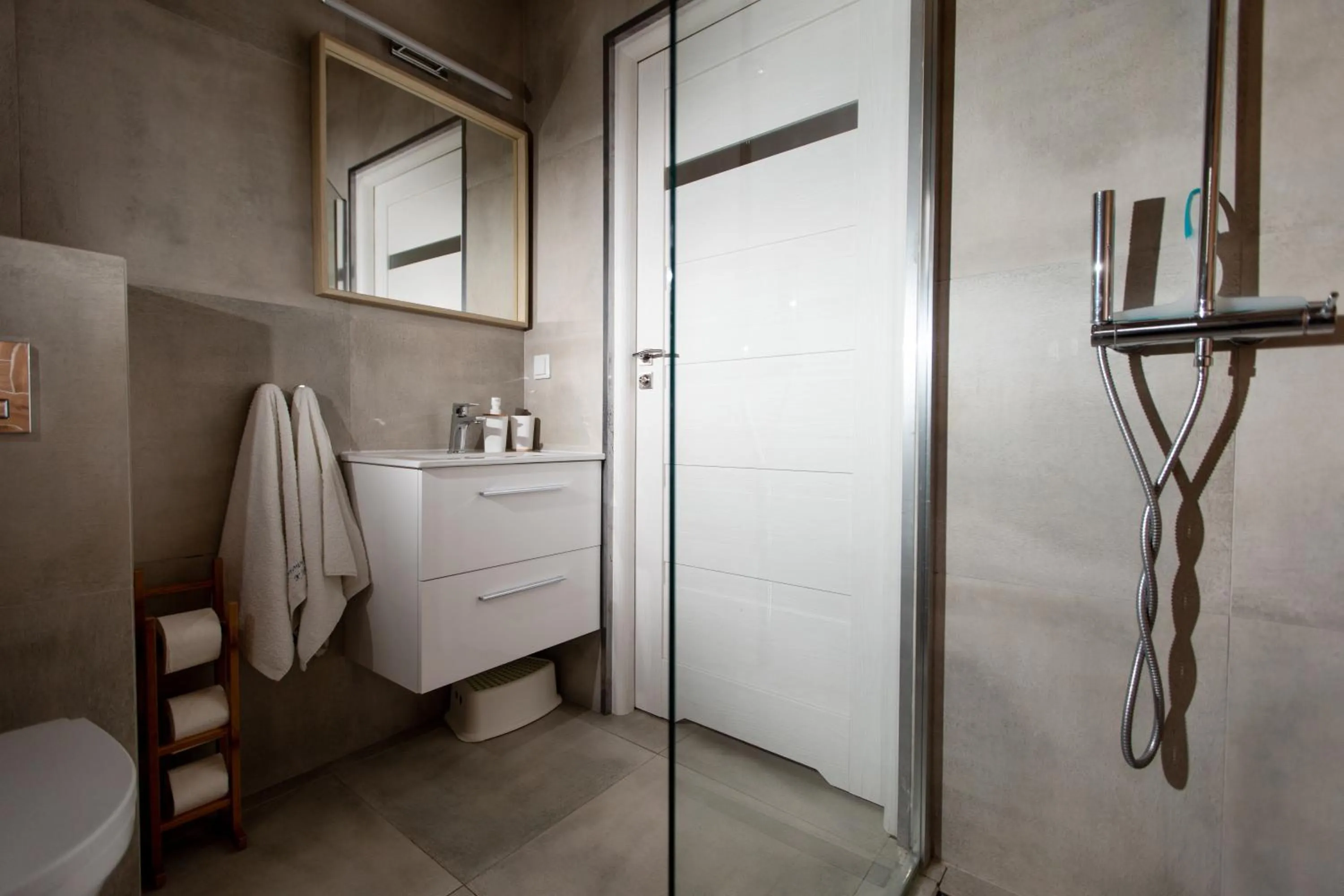 Shower in SOSNOWY KLIFF