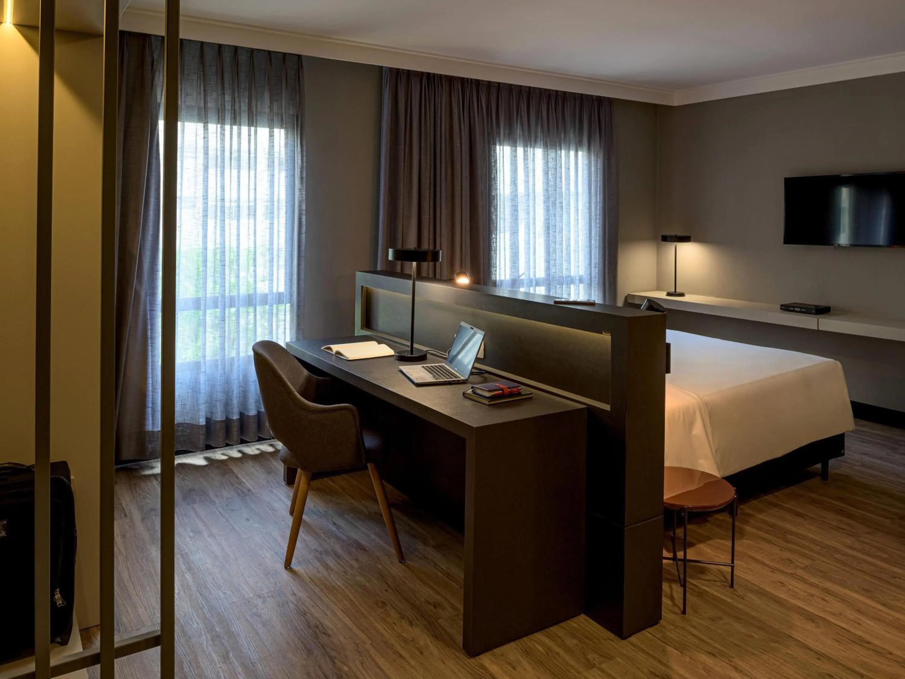 Bedroom, Bed in Novotel SP Jardins