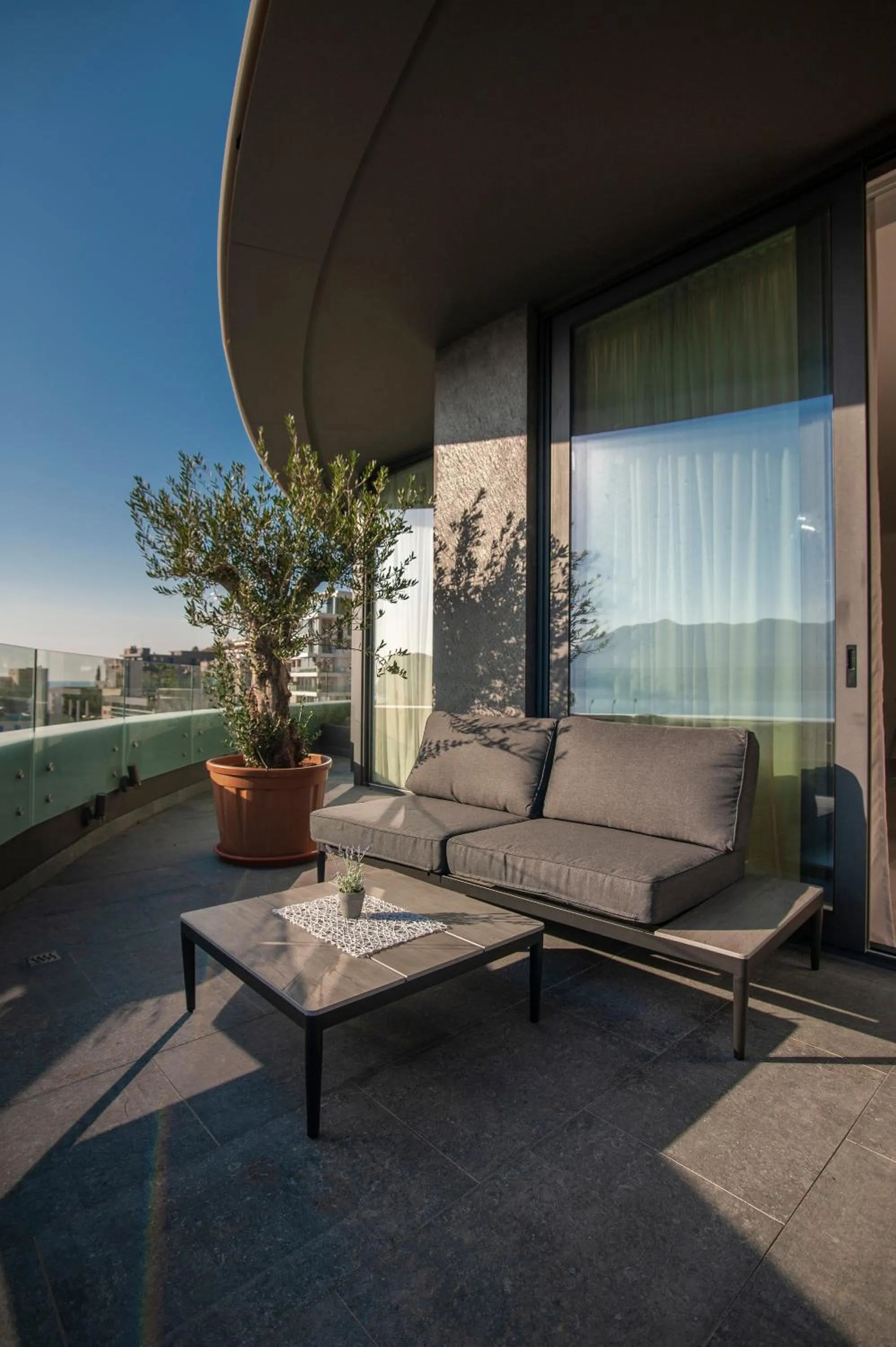 Balcony/Terrace in Royal Gardens Paradise