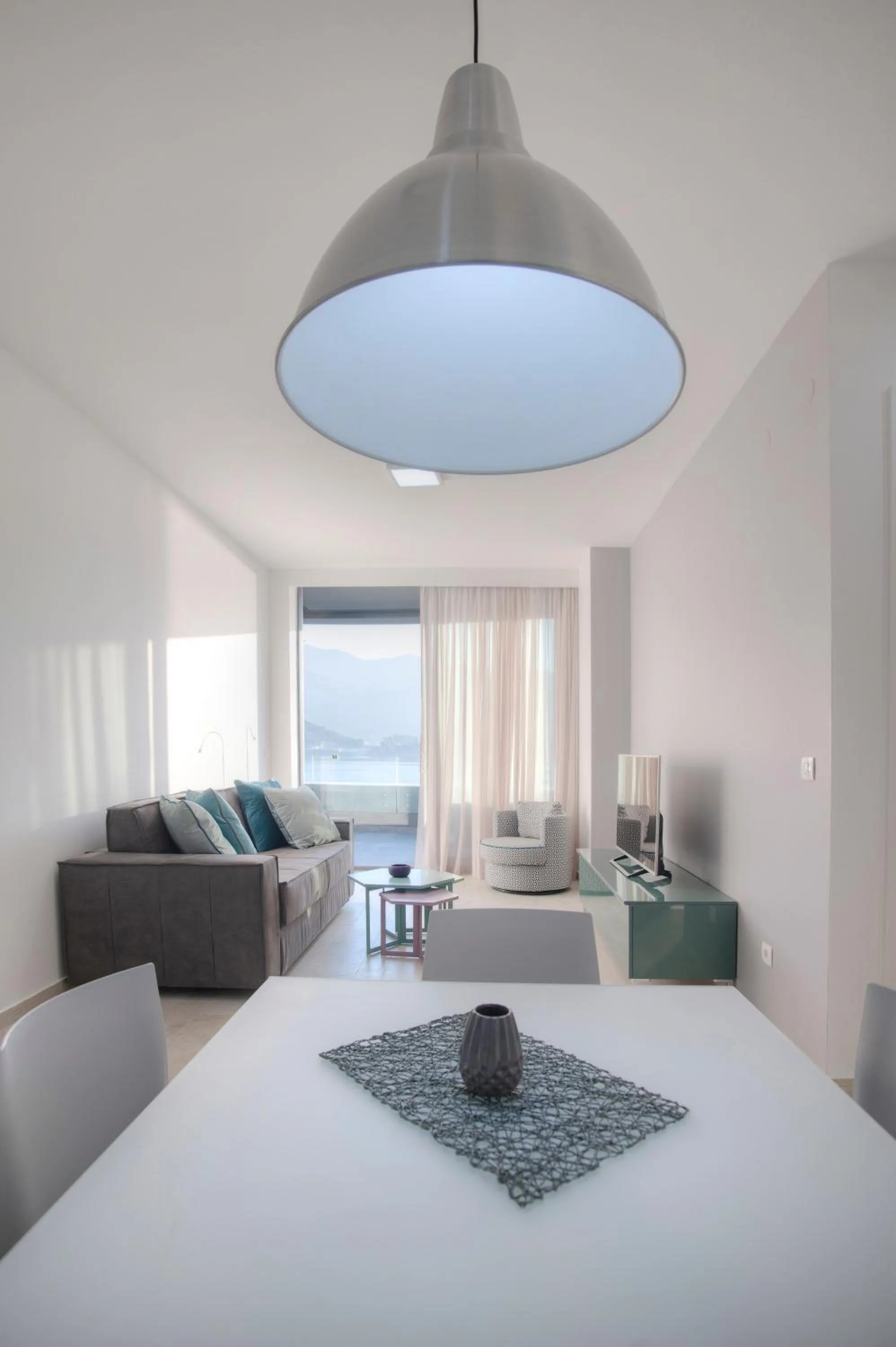 Living room, Bed in Royal Gardens Paradise