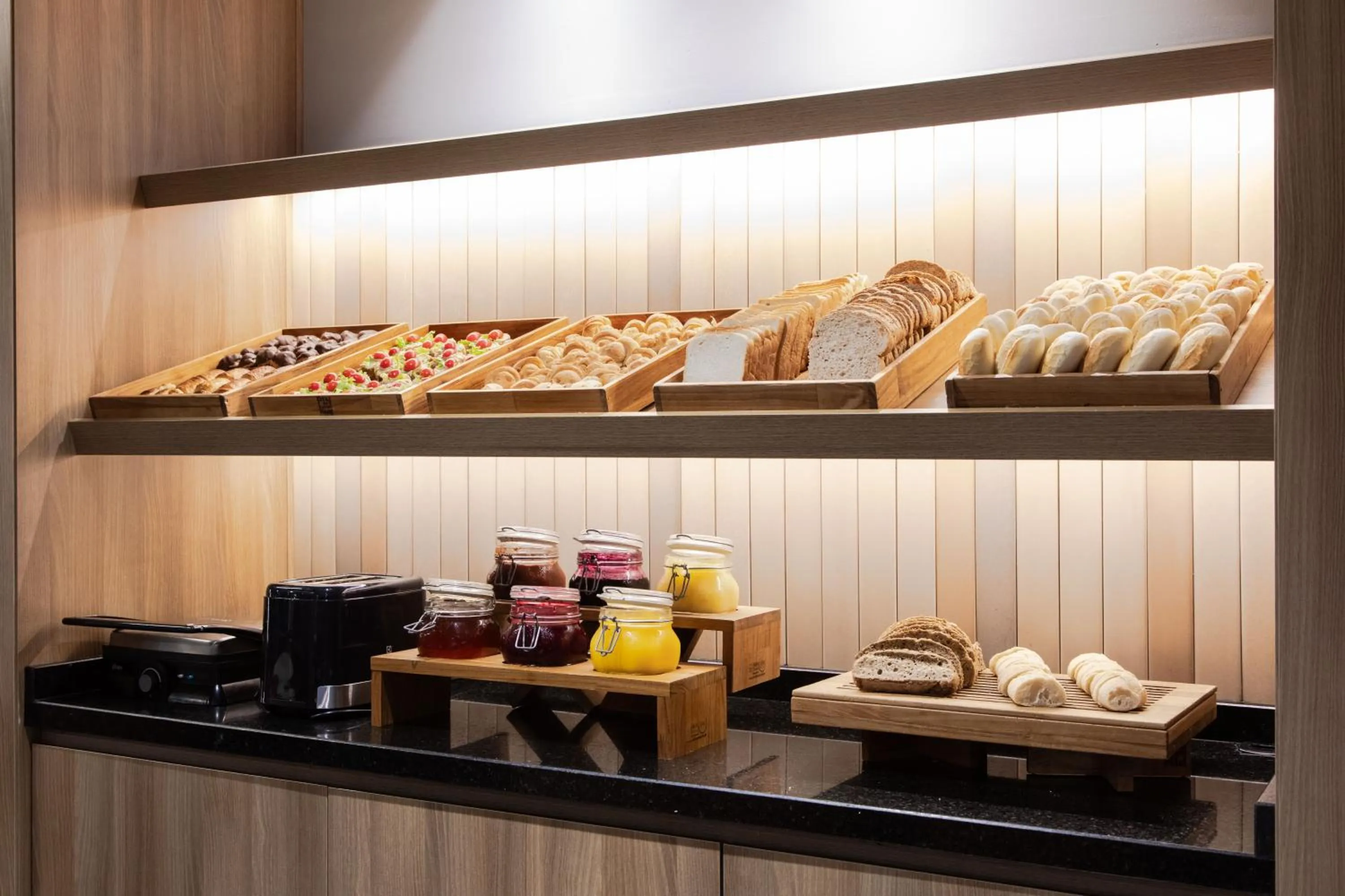 Food and drinks in Slim Curitiba Alto da XV