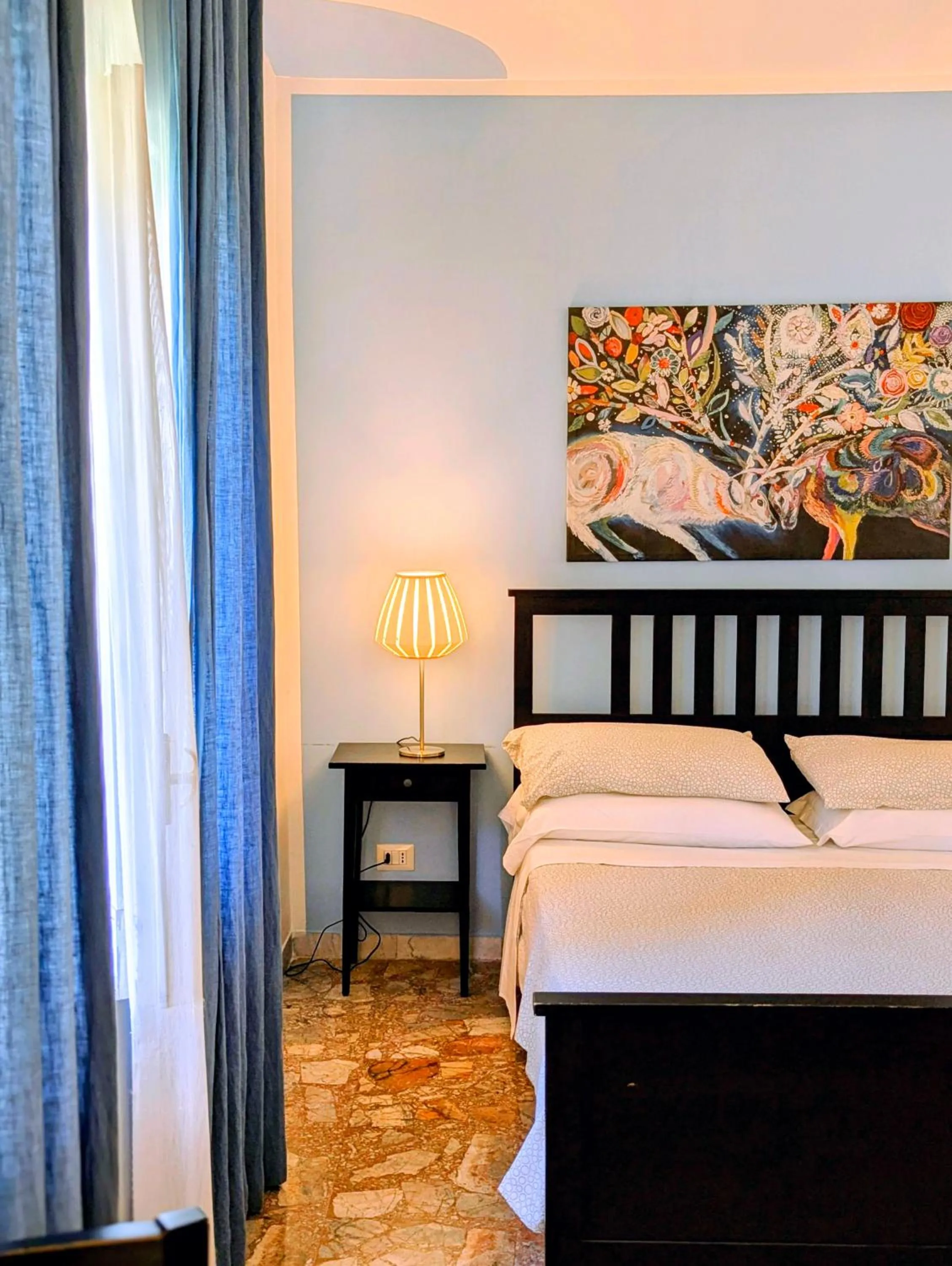 Bed in La Locanda Dell'Arte-Museo