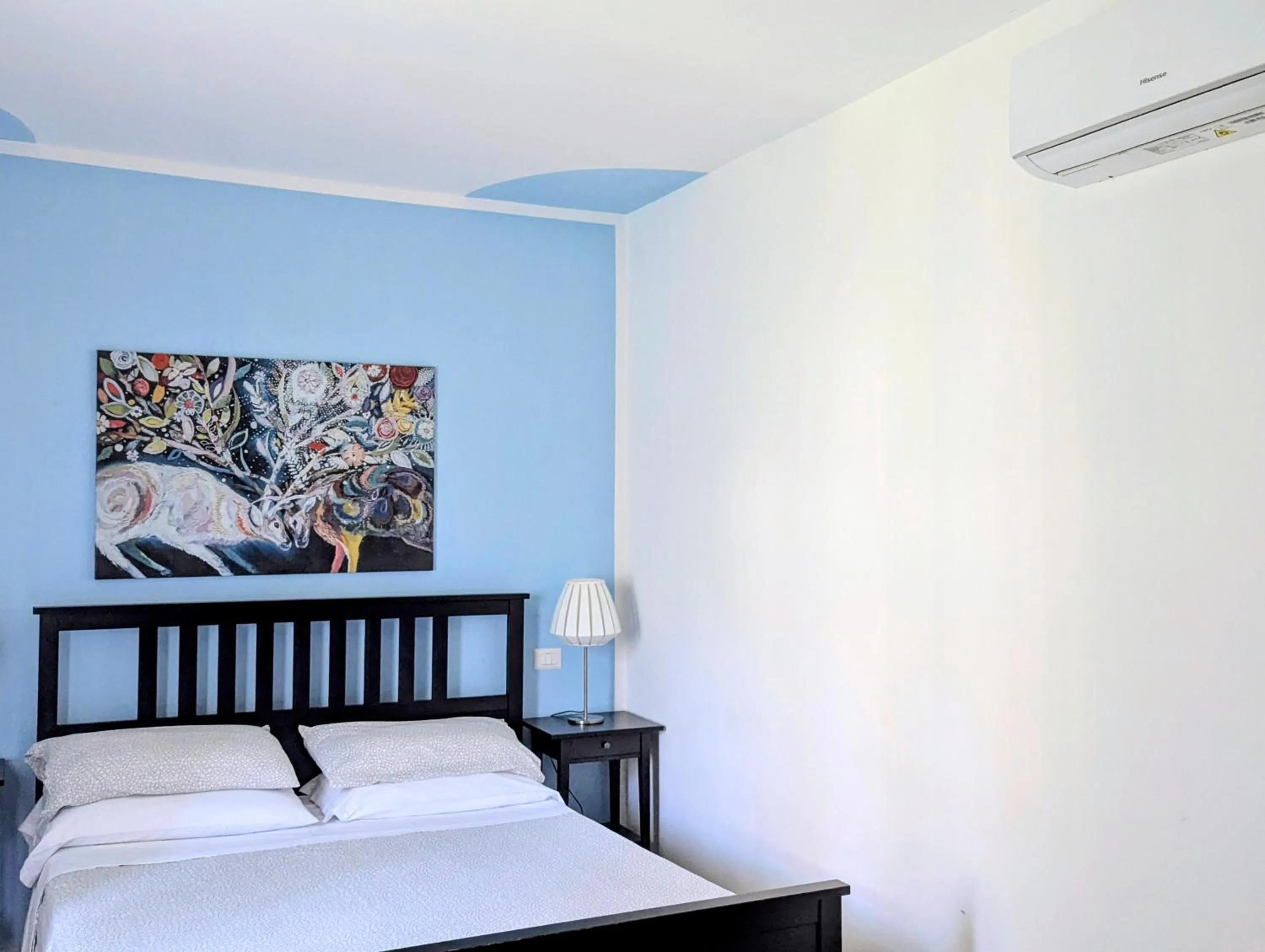 Bed in La Locanda Dell'Arte-Museo