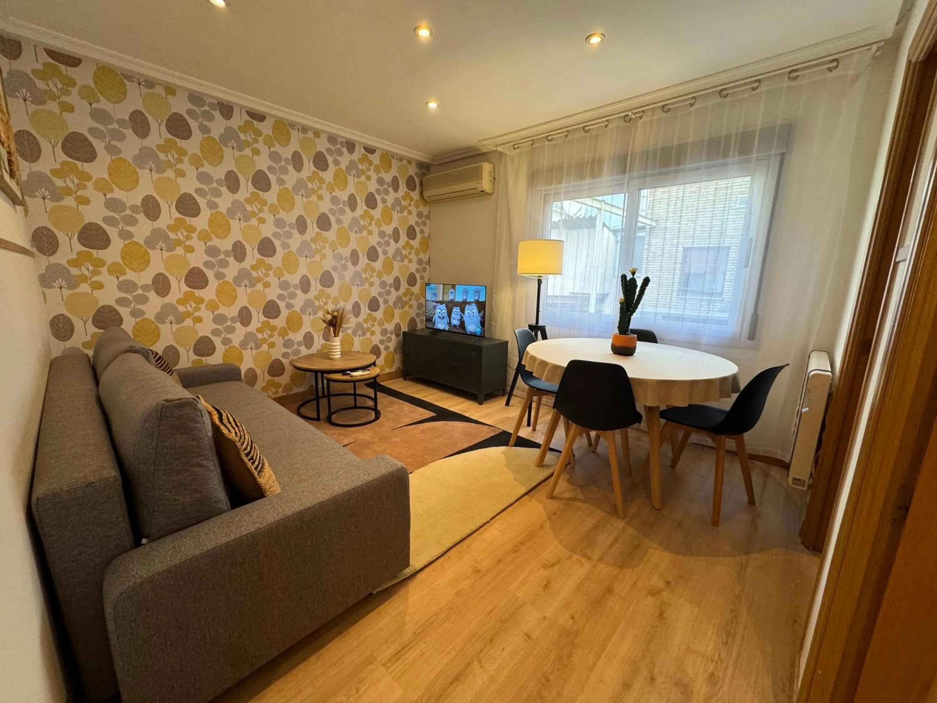 Living room in Far Home Gran Vía