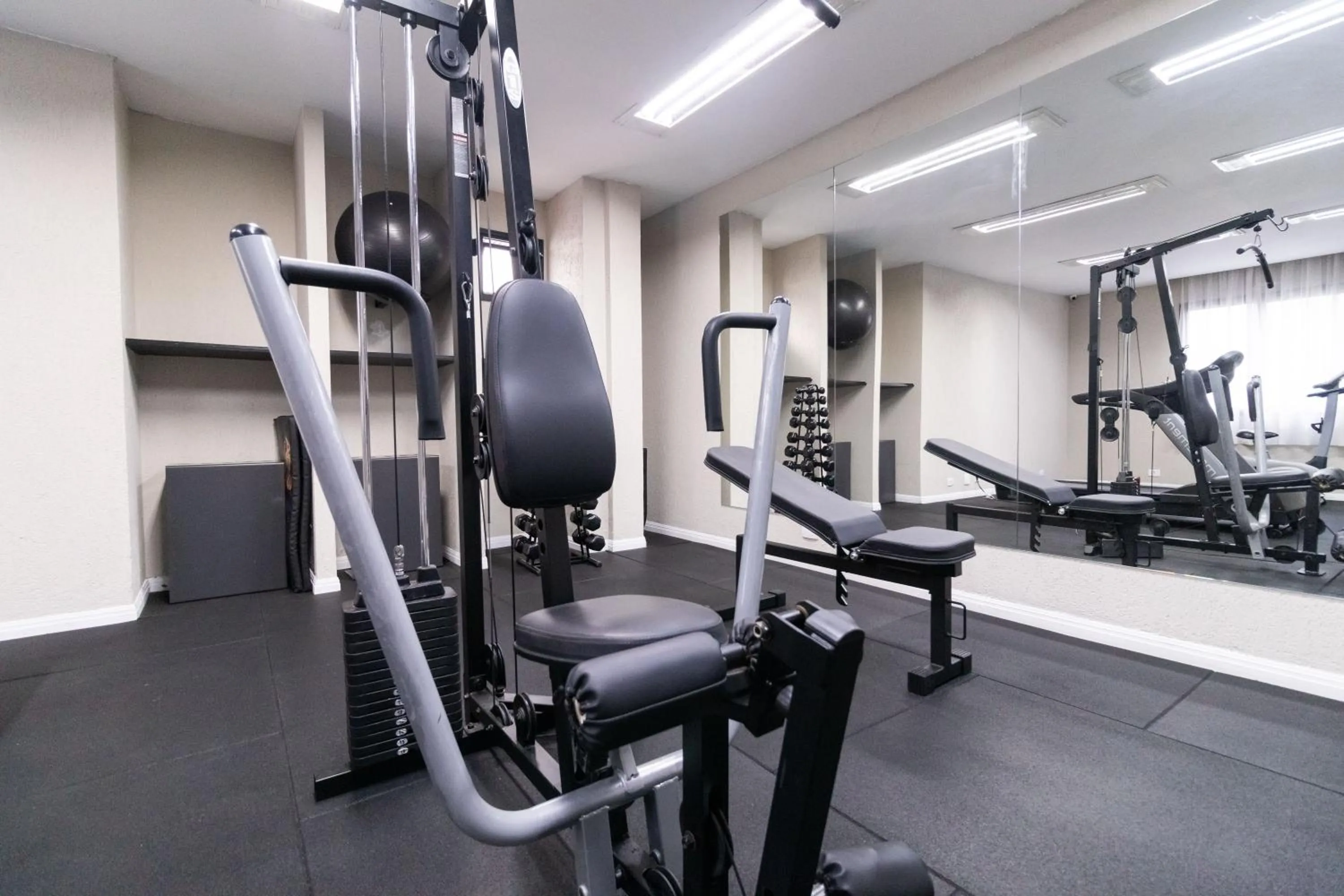 Fitness centre/facilities in Slaviero Curitiba Shopping