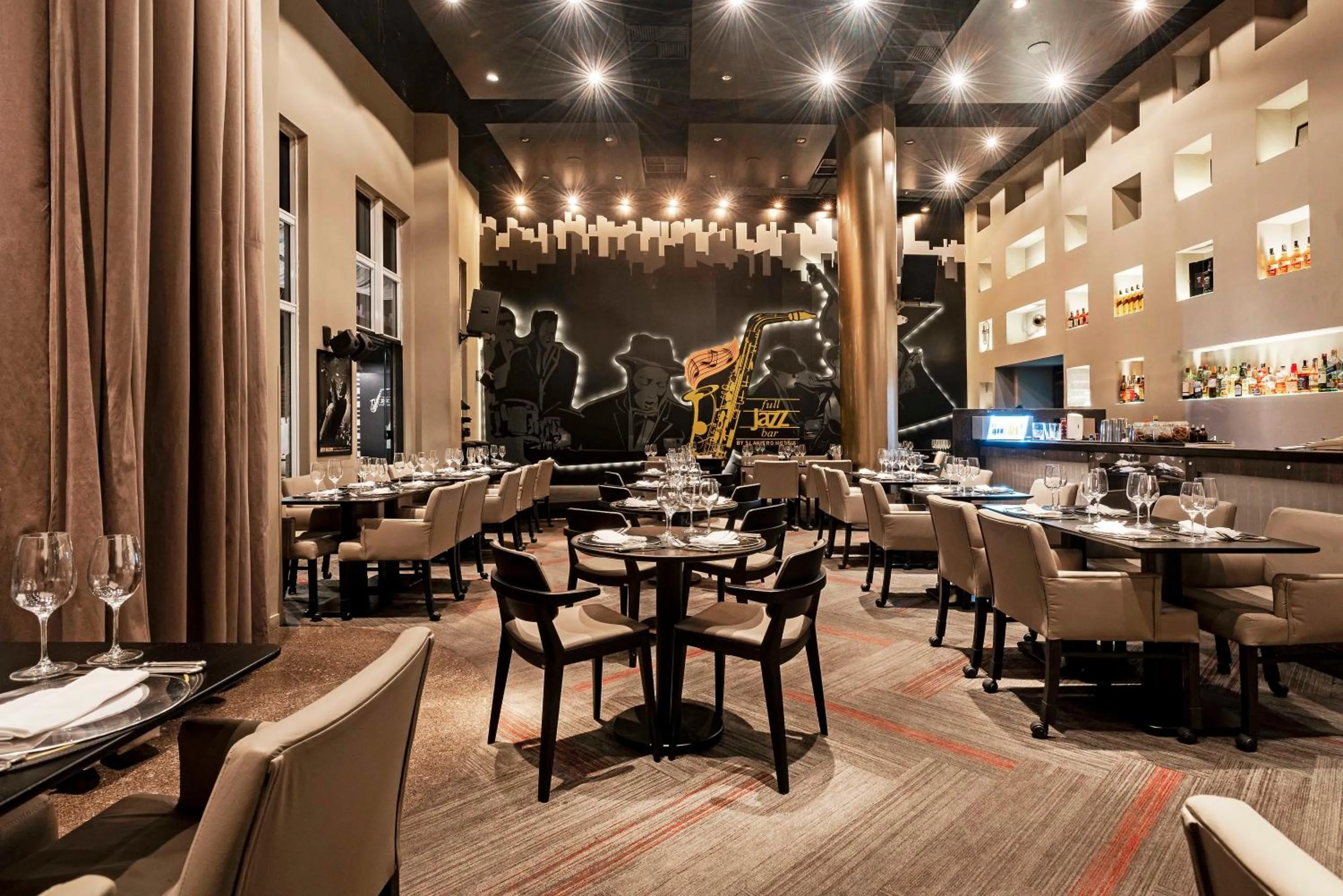 Lounge or bar in Full Jazz by Slaviero Hotéis