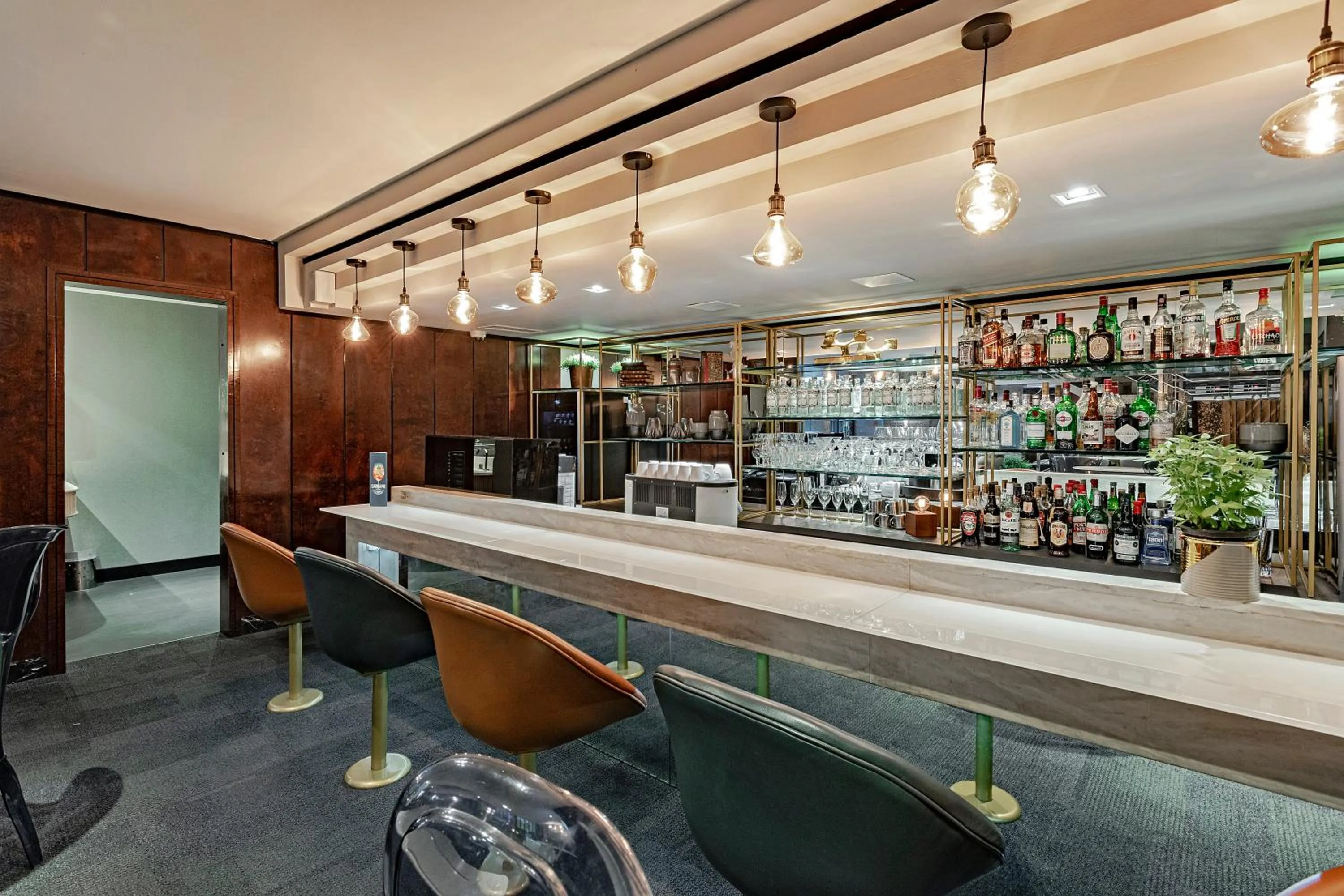 Lounge or bar in Slaviero Curitiba Centro