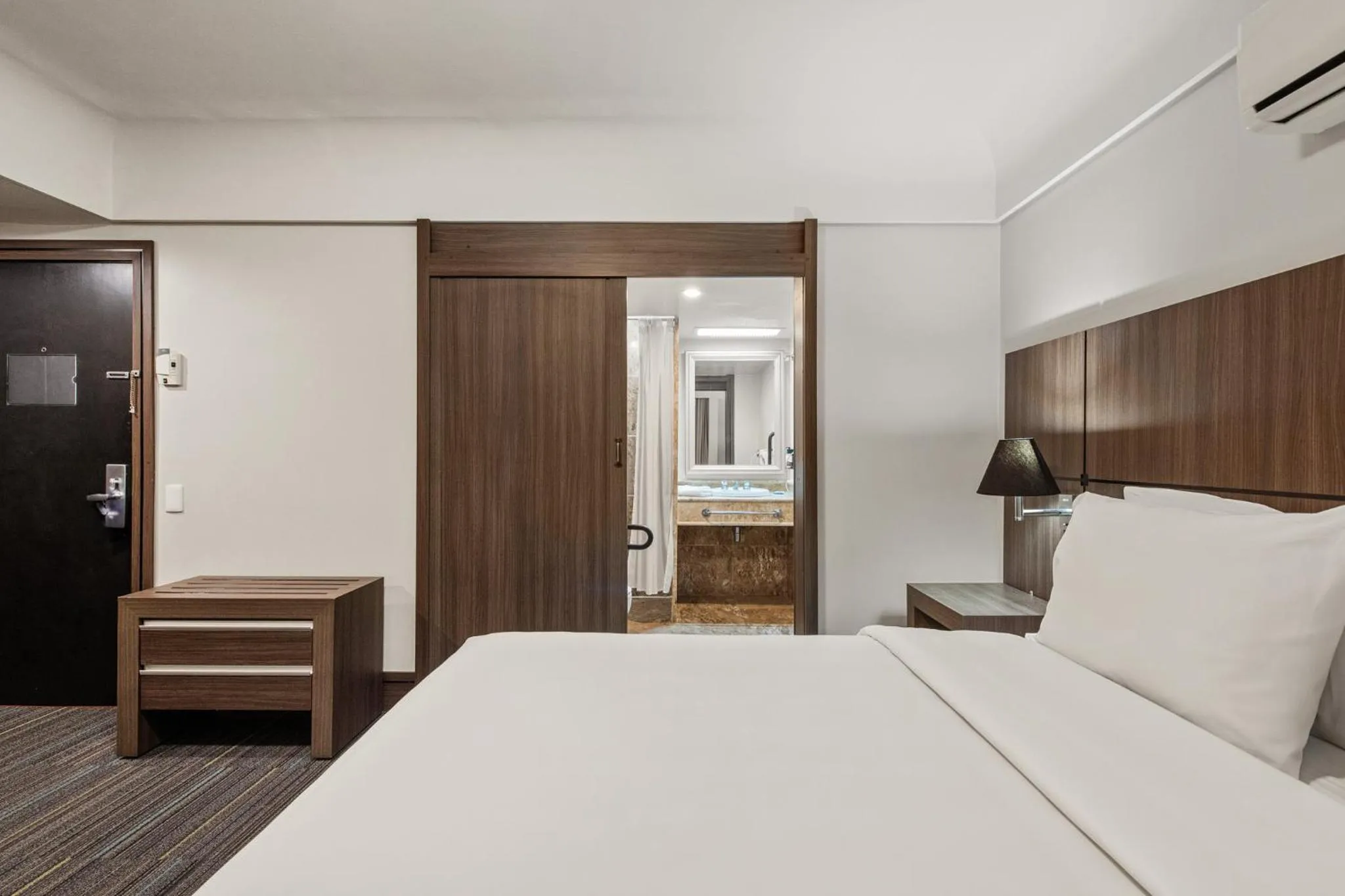 Bed in Slaviero Curitiba Centro