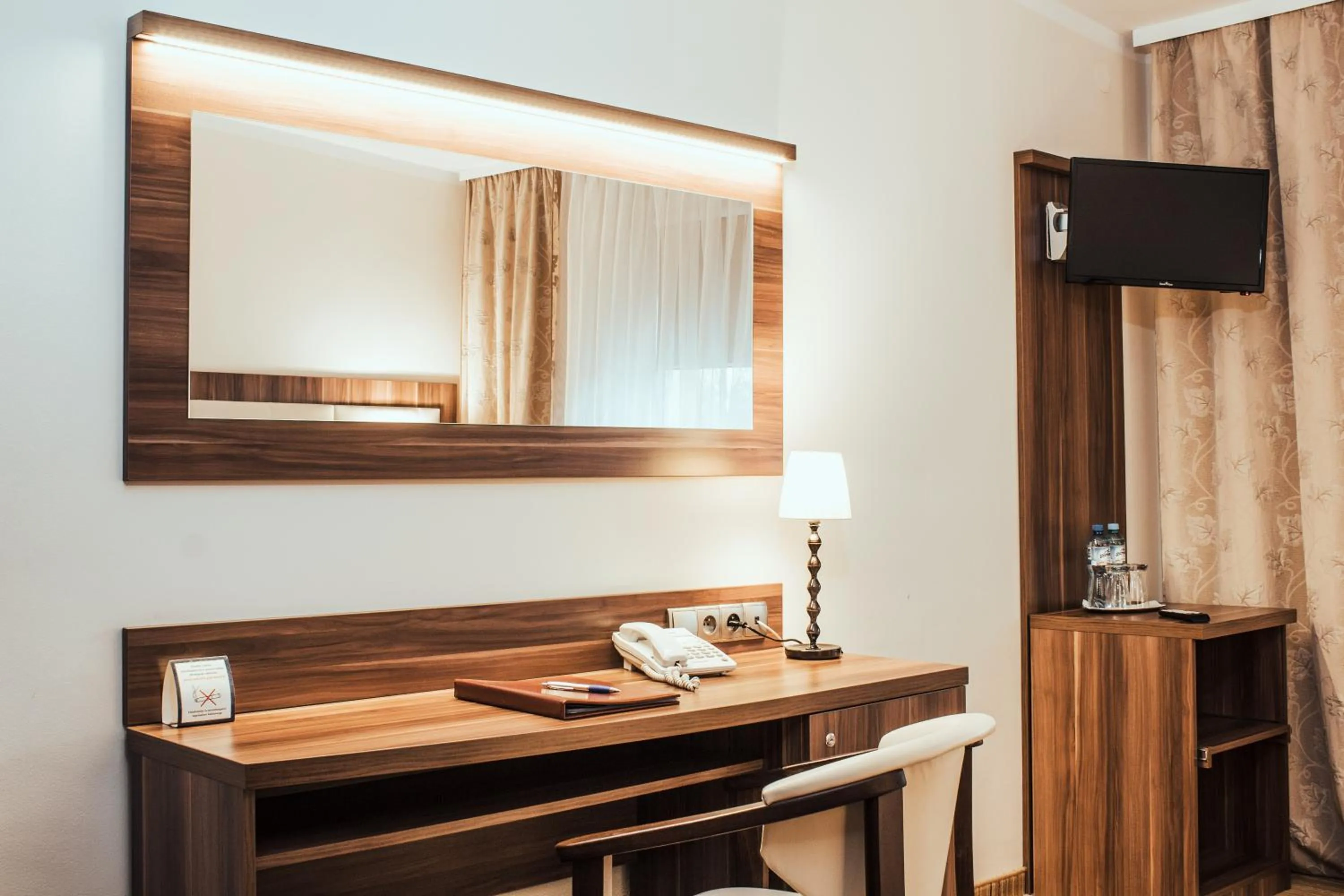 TV and multimedia in Cumulus Hotel