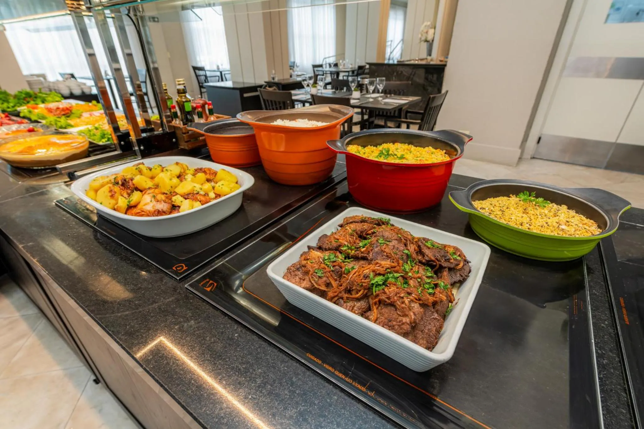 Food in Rockefeller by Slaviero Hotéis