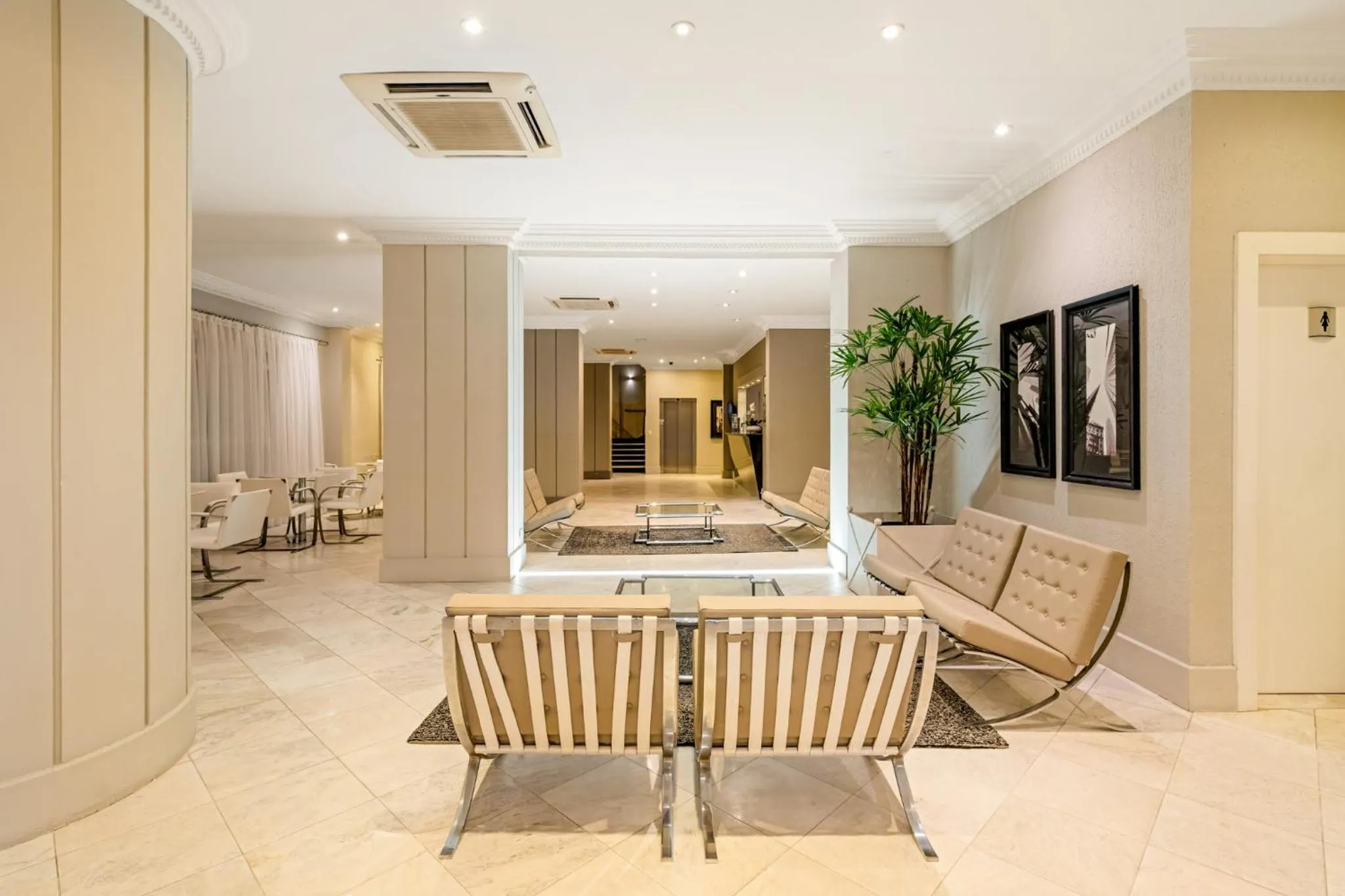 Lobby or reception in Rockefeller by Slaviero Hotéis