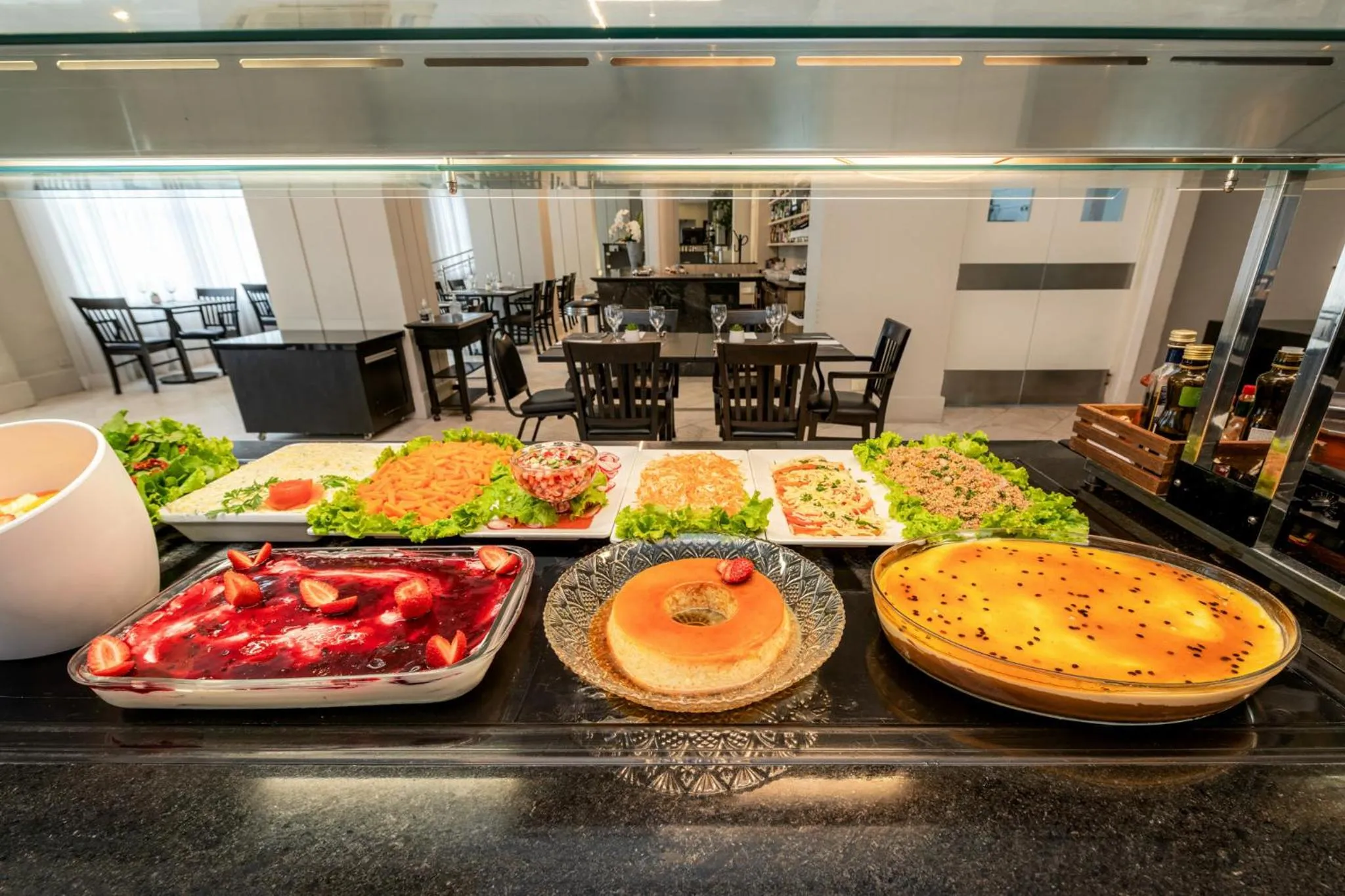 Food in Rockefeller by Slaviero Hotéis