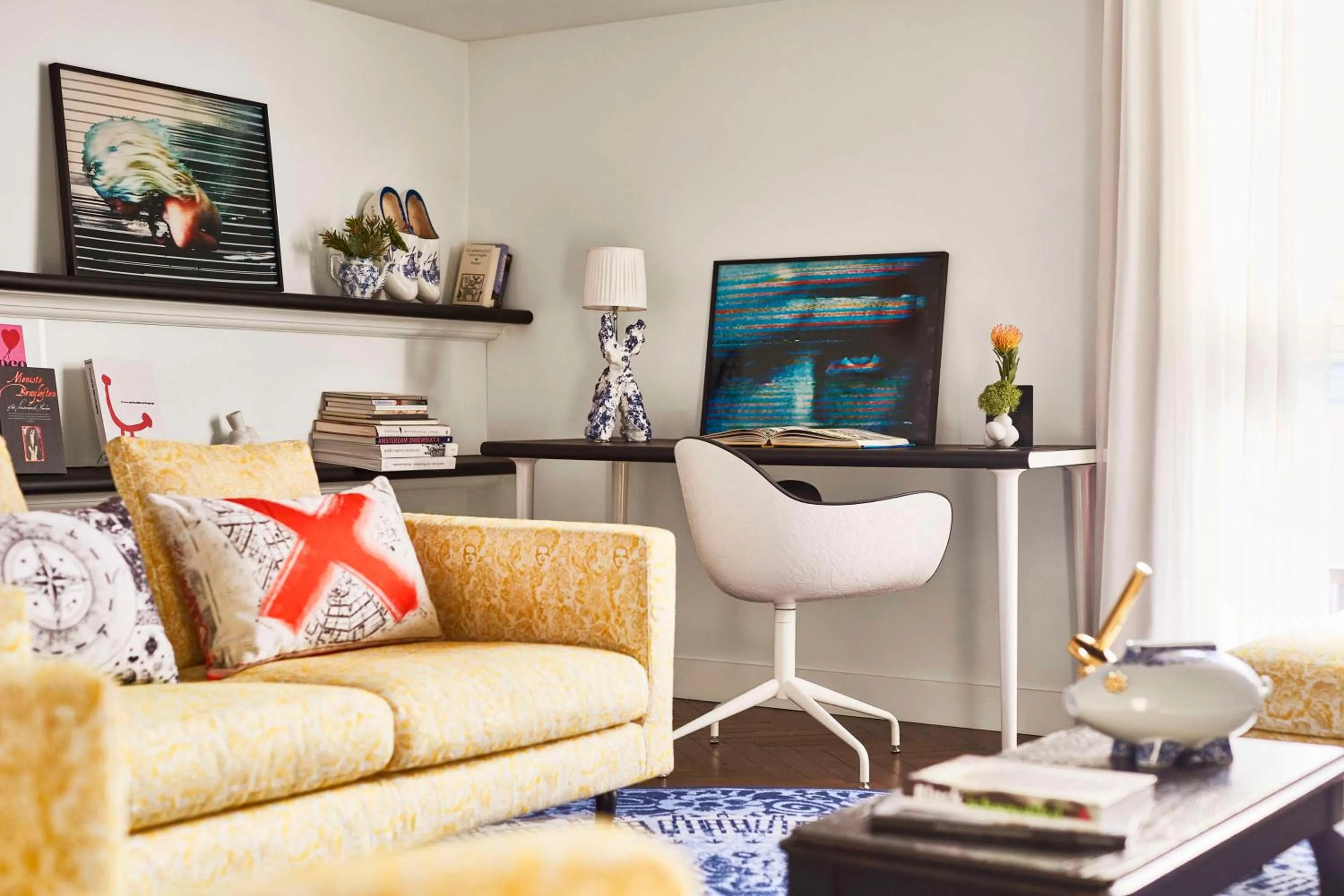 Photo of the whole room in Andaz Amsterdam, Prinsengracht, By Hyatt