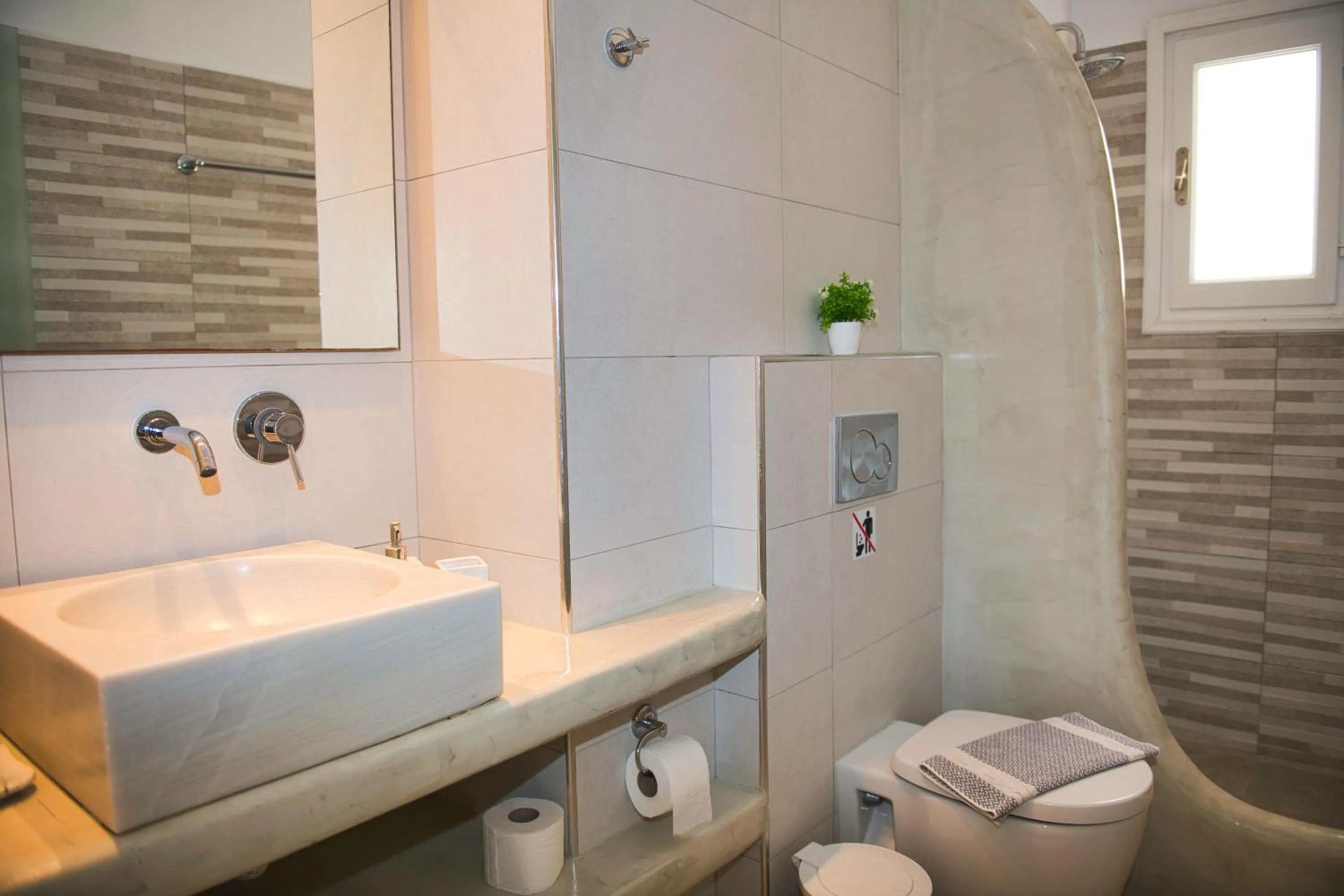 Shower in Villa Angira