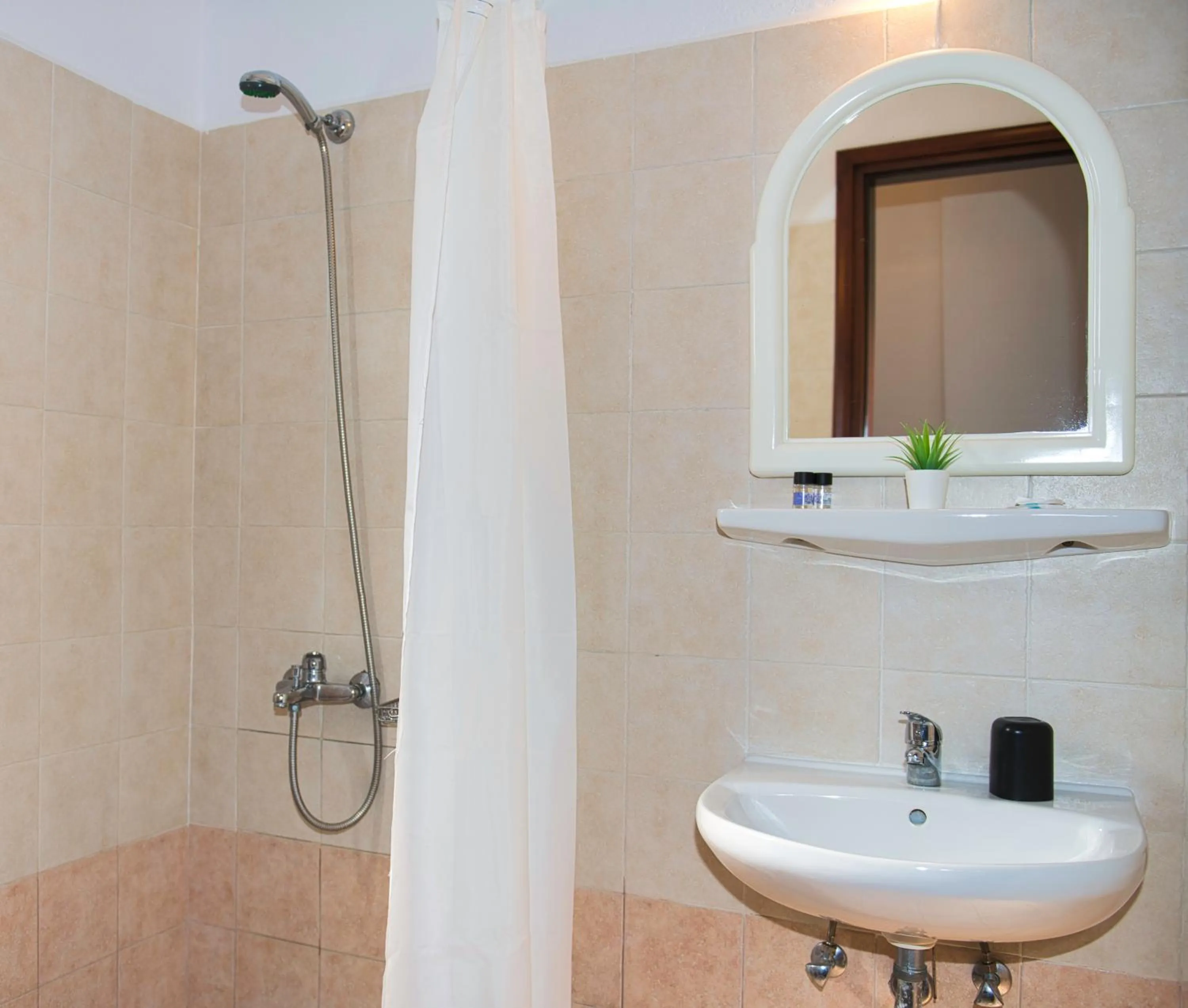 Shower in Villa Angira