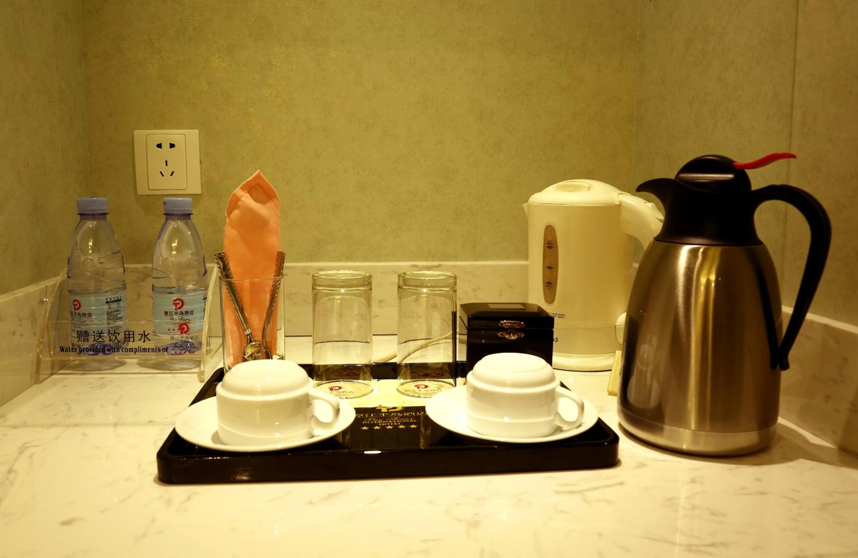 Coffee/tea facilities in Pantower International Hotel
