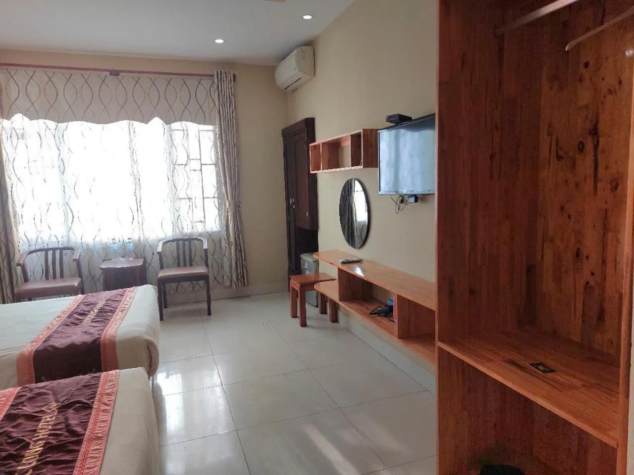 Photo of the whole room, Bed in Phuc Long Hotel