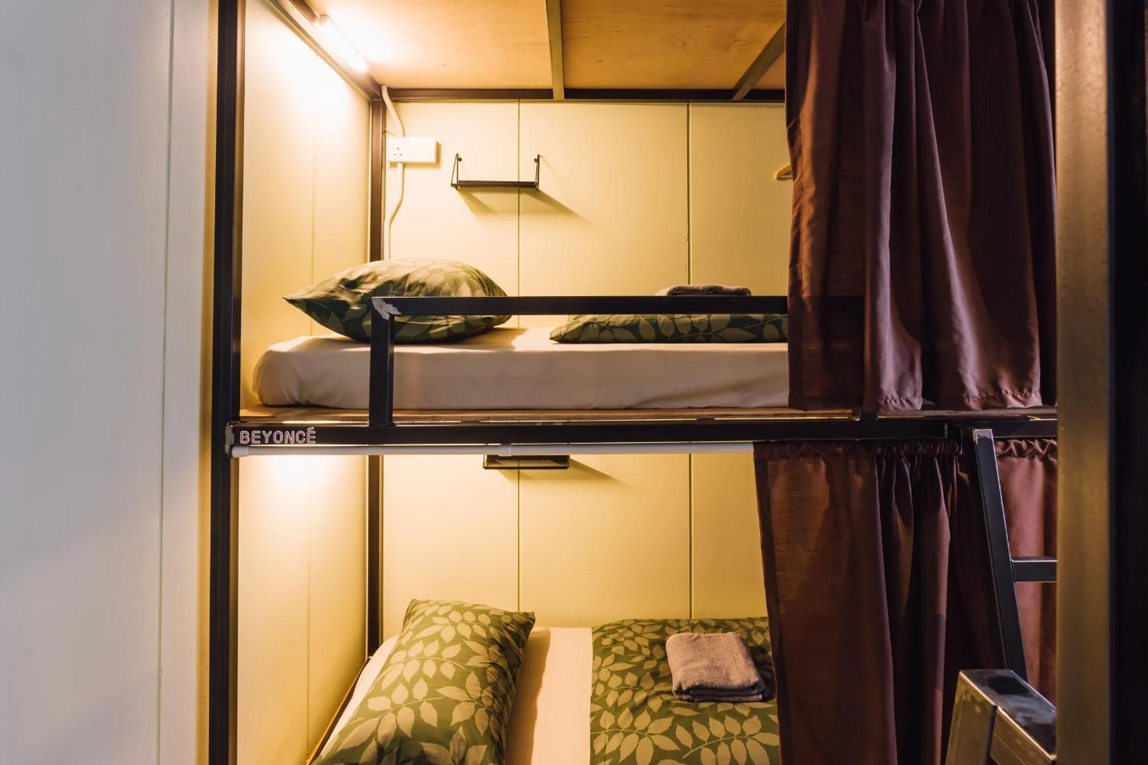 Bed in Heahtitude - Children Not Allowed