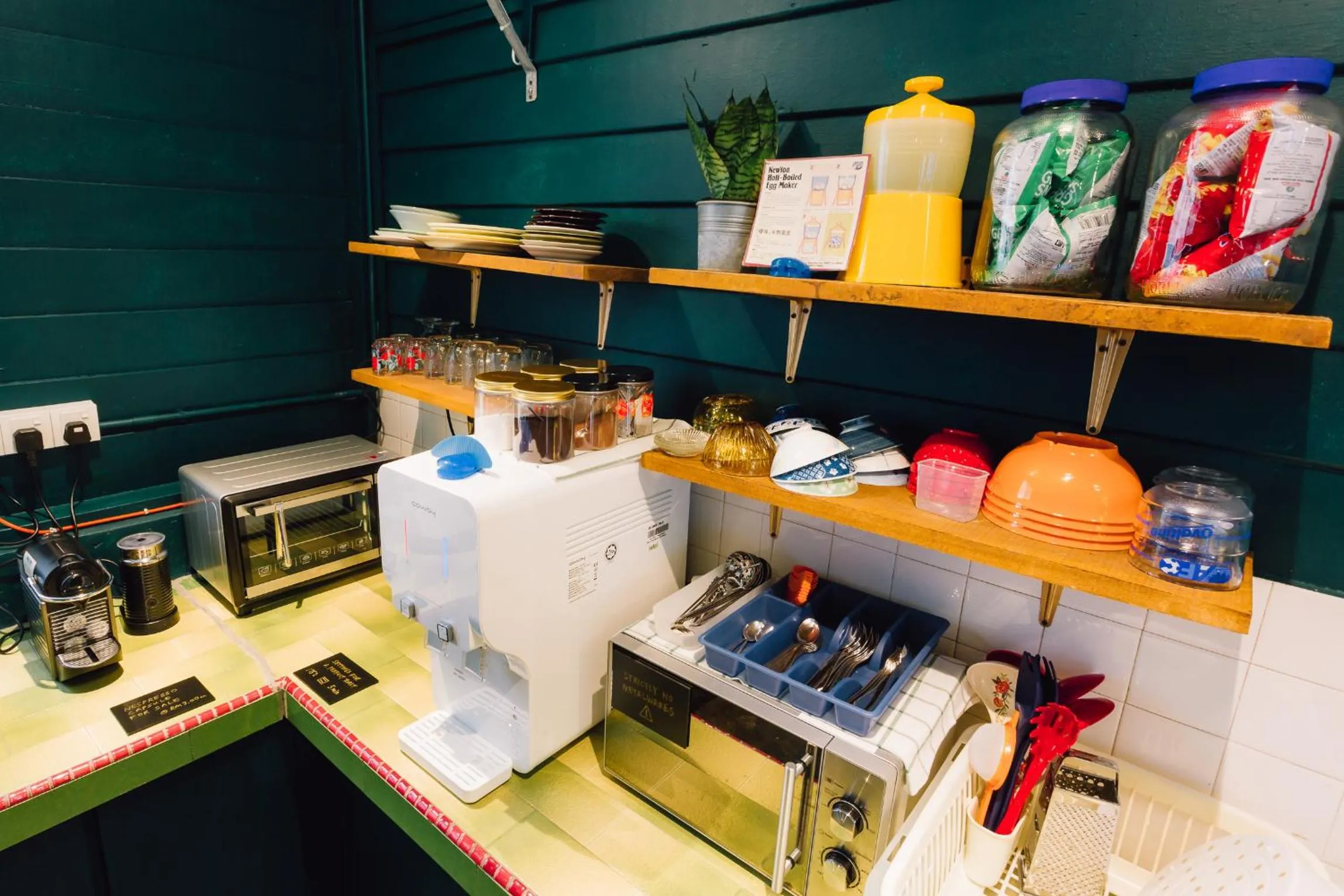 Coffee/tea facilities in Heahtitude - Children Not Allowed