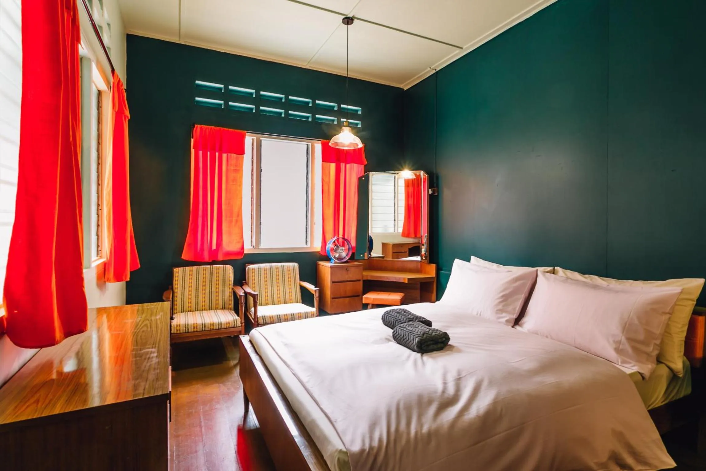 Photo of the whole room, Bed in Heahtitude - Children Not Allowed