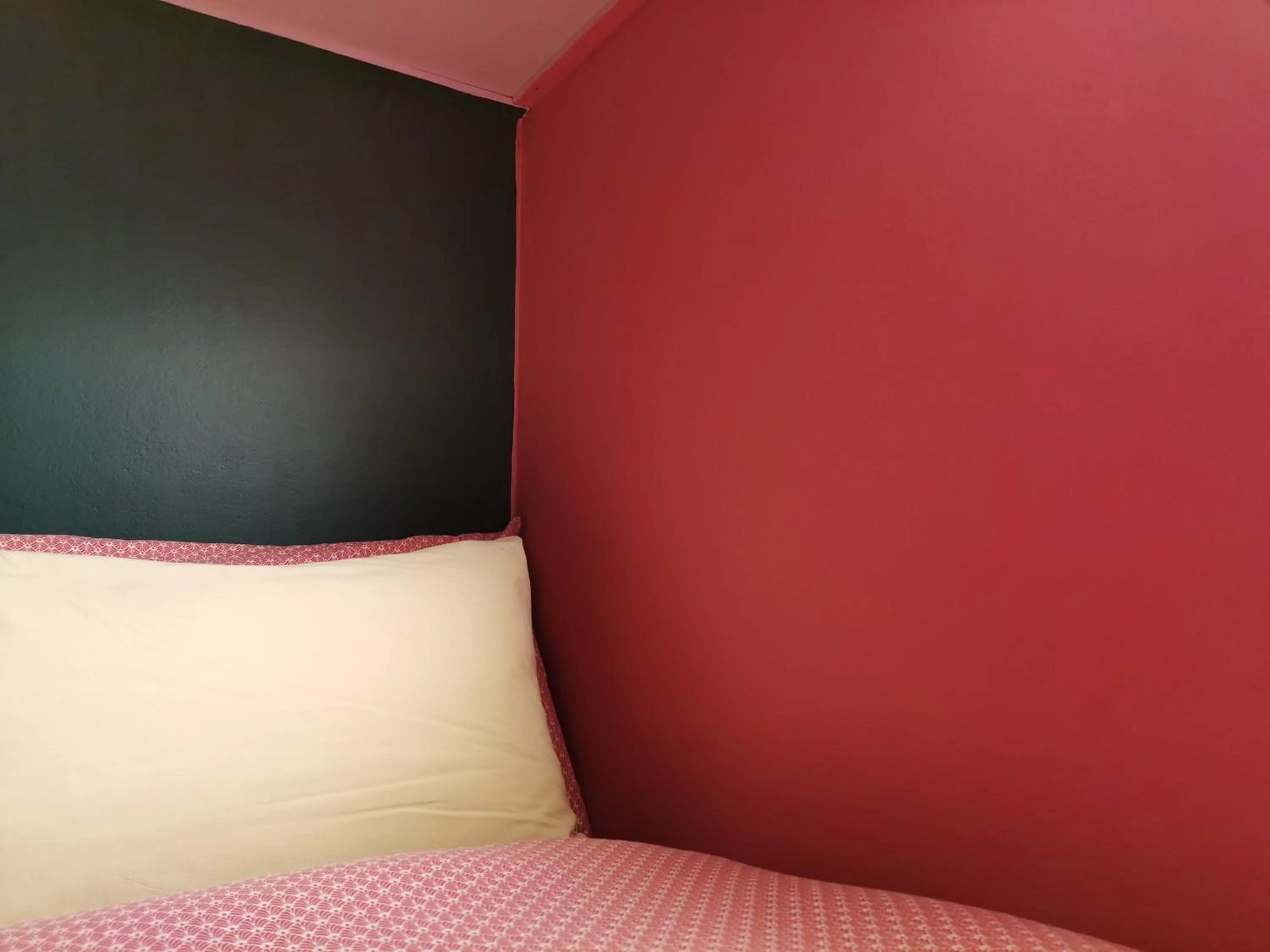 Bed in Heahtitude - Children Not Allowed