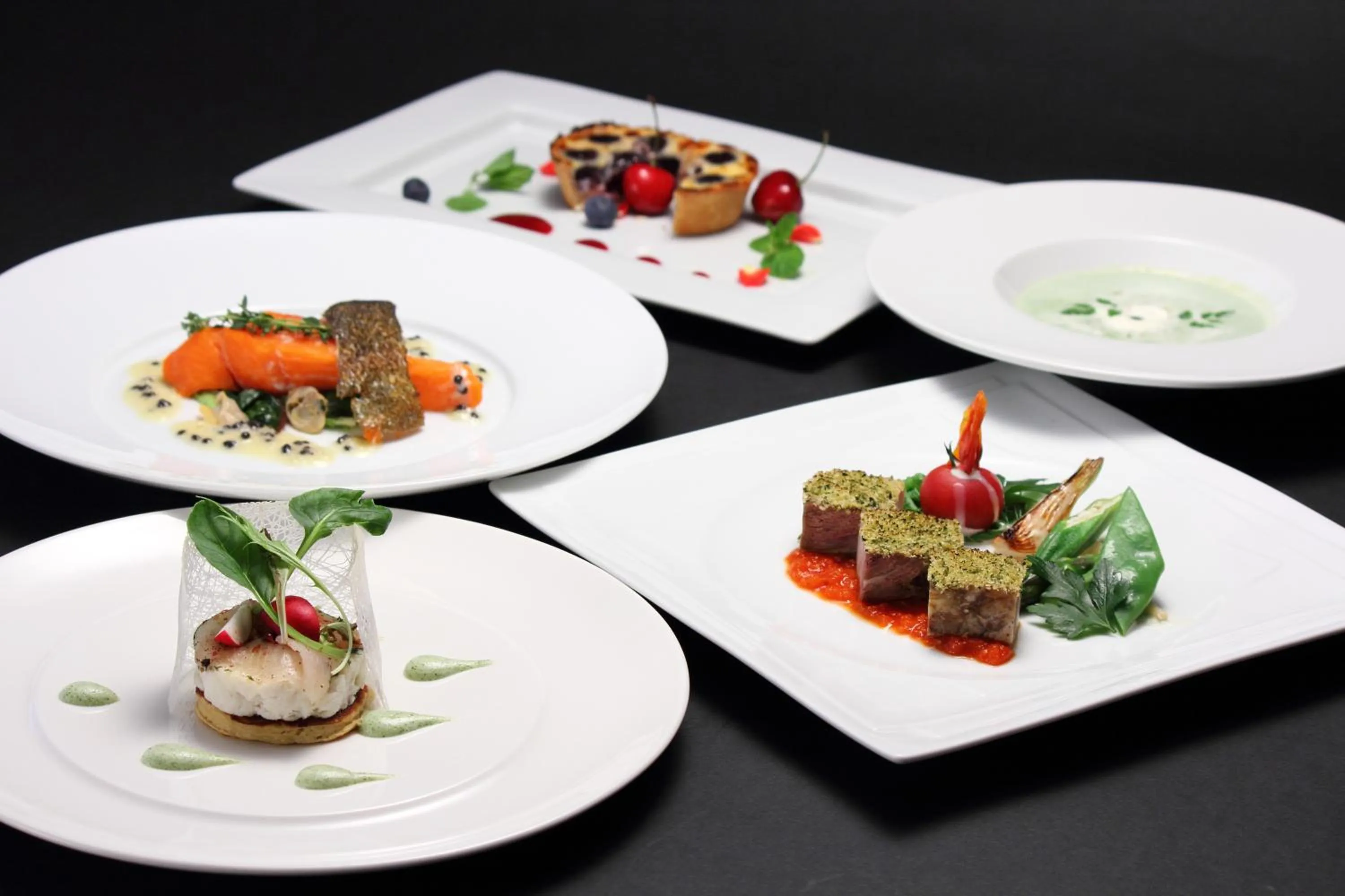 Dinner in HOLIDAY VILLA Hotel & Resort KARUIZAWA