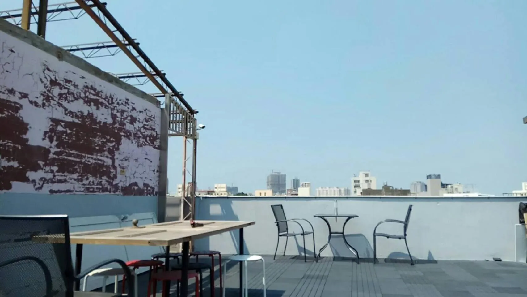 Property building in Loft18 Hostel