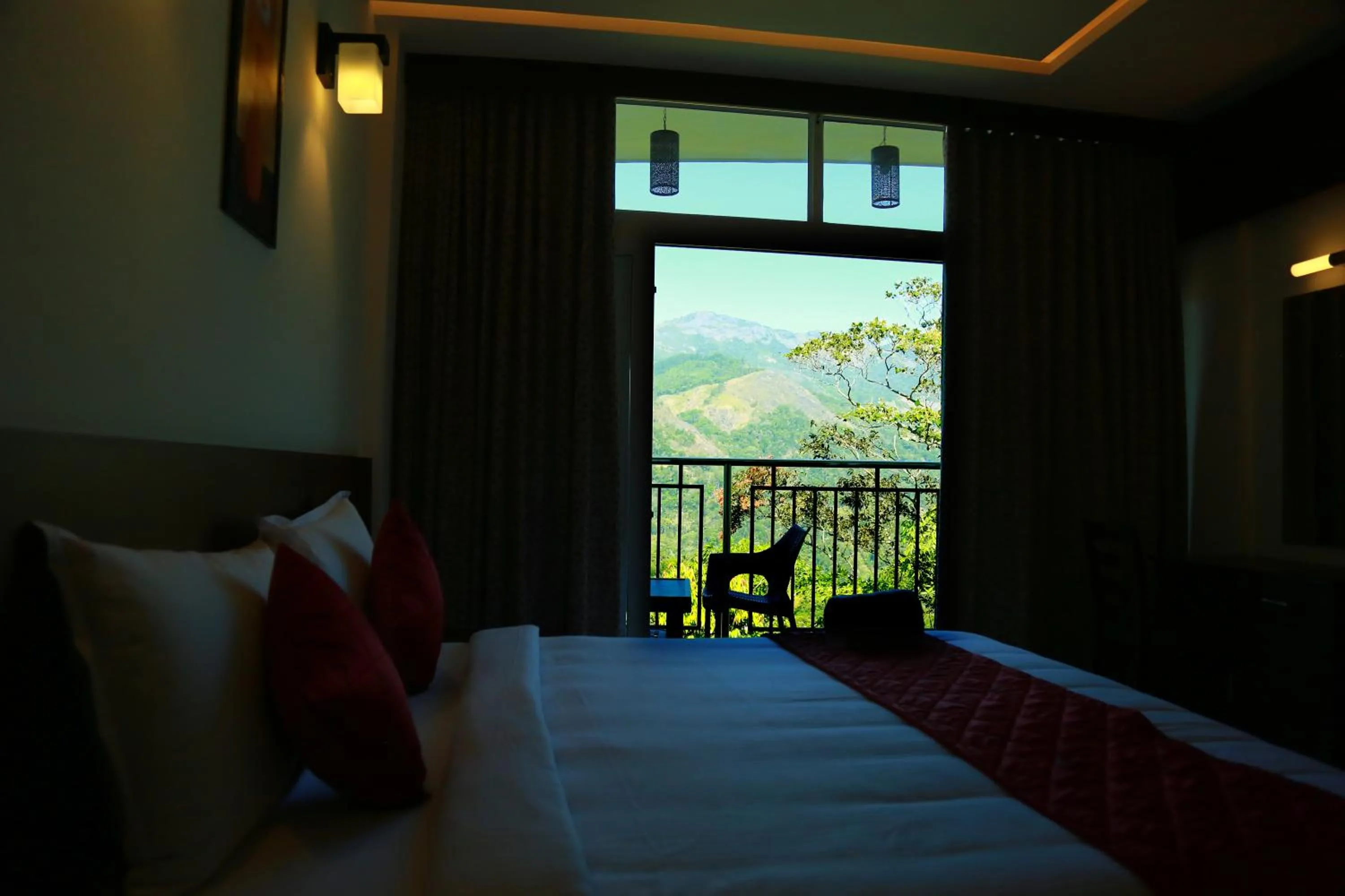 Bed in Palmtree Leaf, Munnar