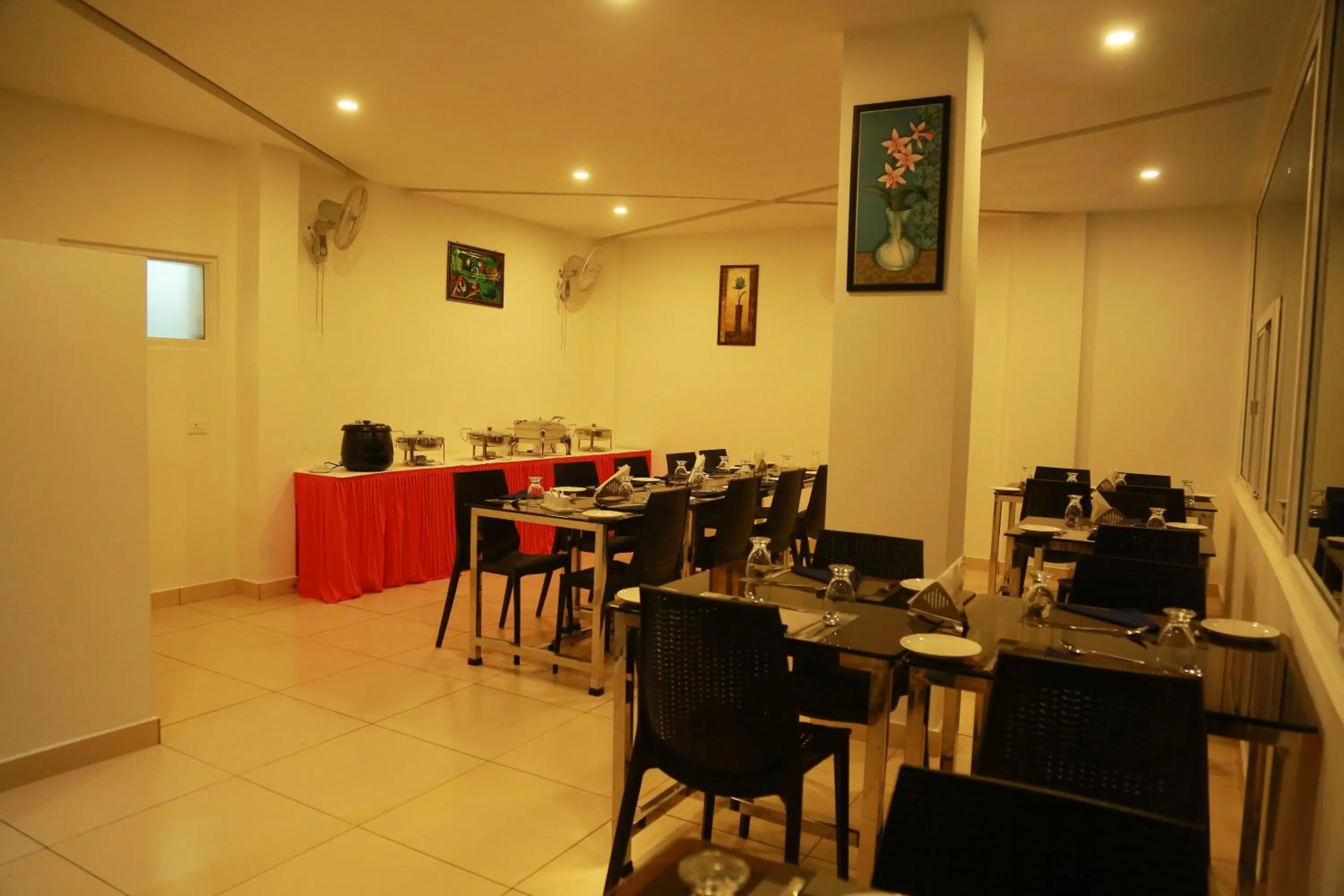 Palmtree Leaf, Munnar