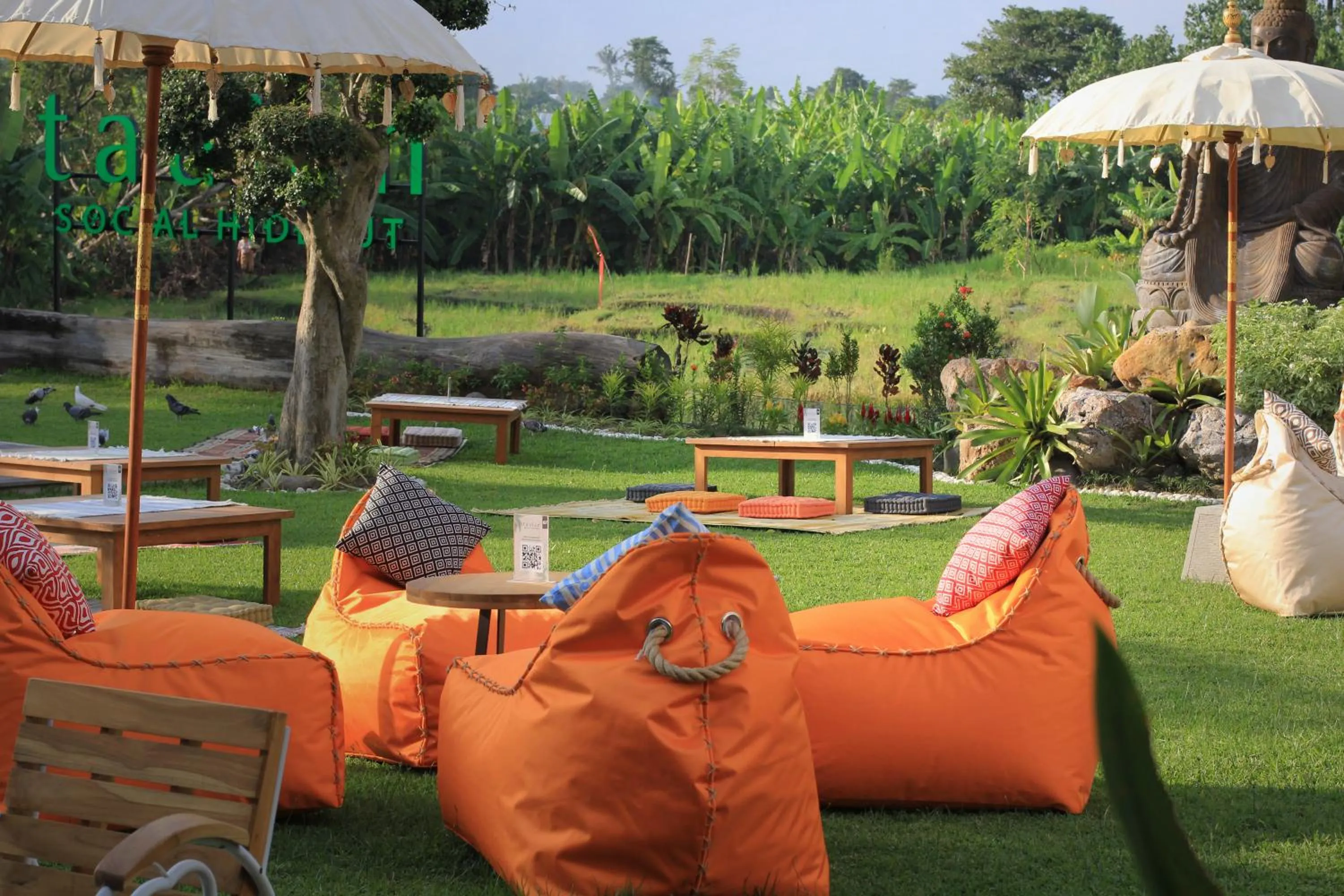 Garden view in Taulan Villa by Social Hideout