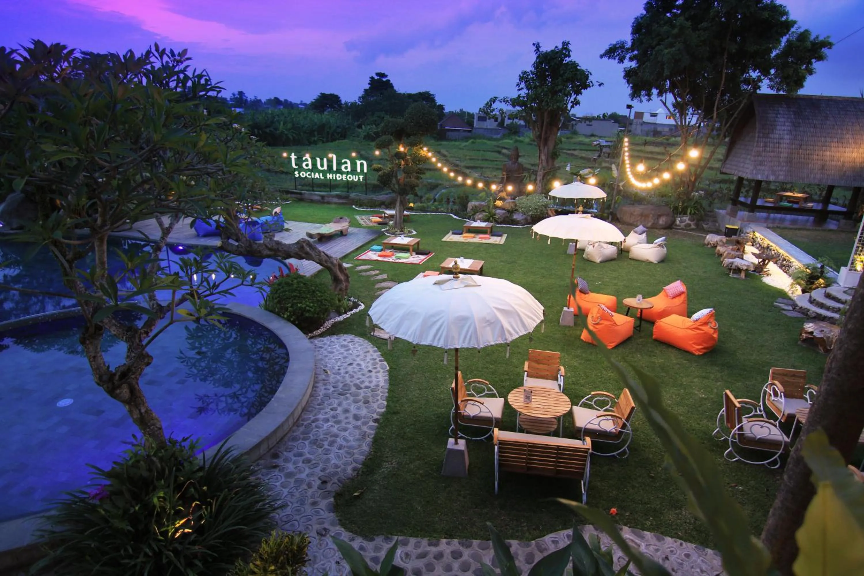 Garden view in Taulan Villa by Social Hideout