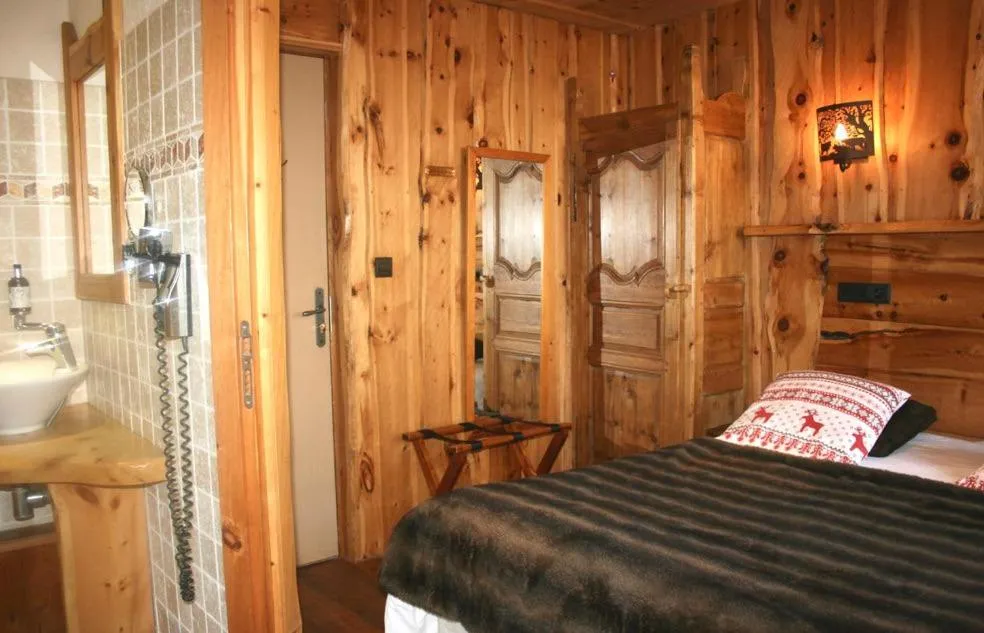 Bed in Hôtel Restaurant de la Chaussée