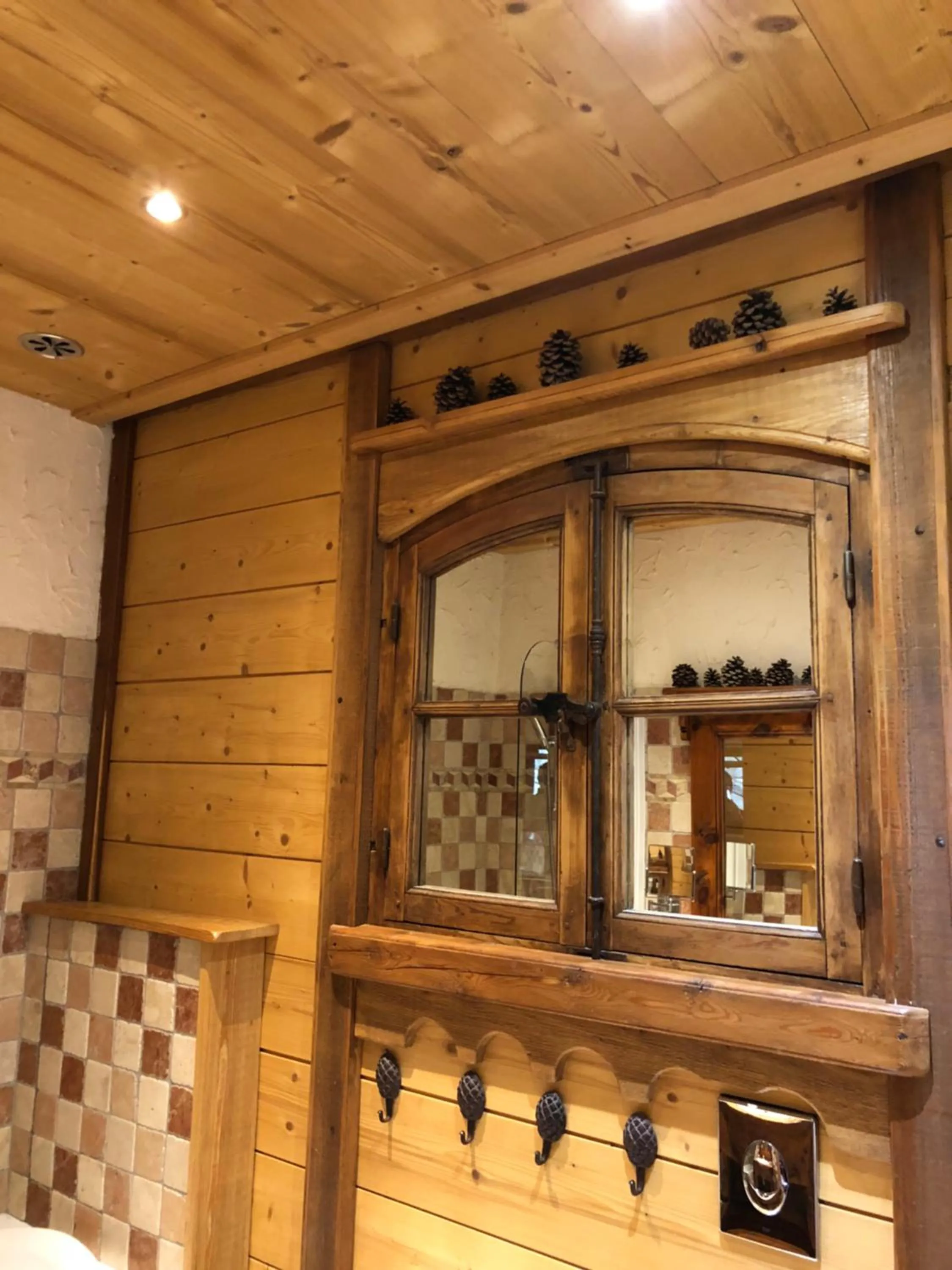 Toilet in Hôtel Restaurant de la Chaussée