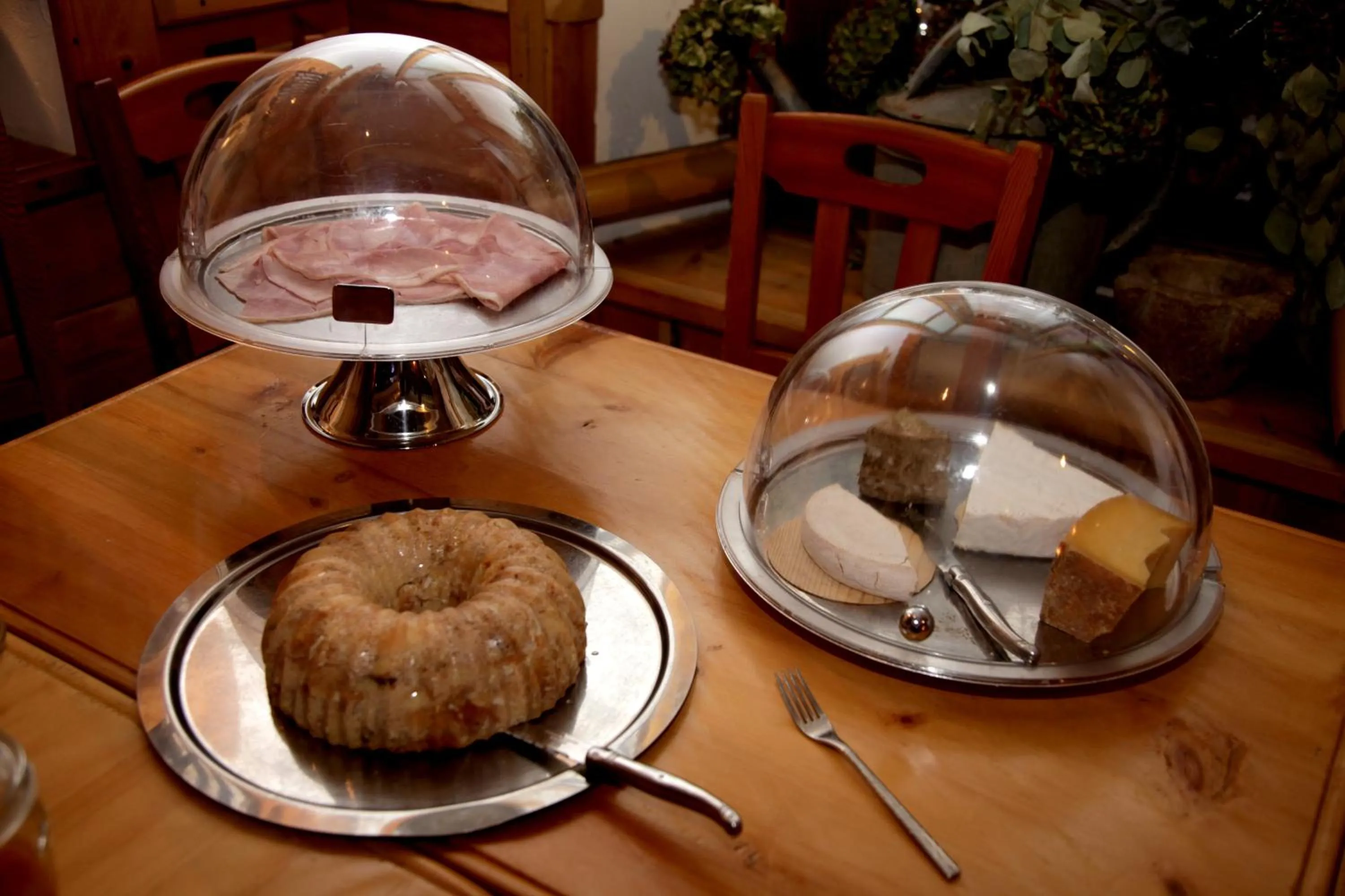 Buffet breakfast in Hôtel Restaurant de la Chaussée