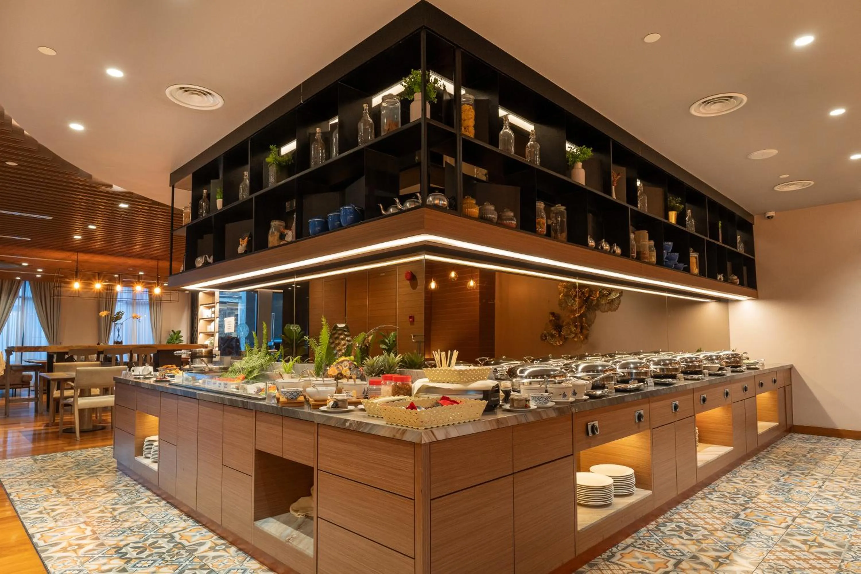 Food and drinks in Victoria Garden Hotel