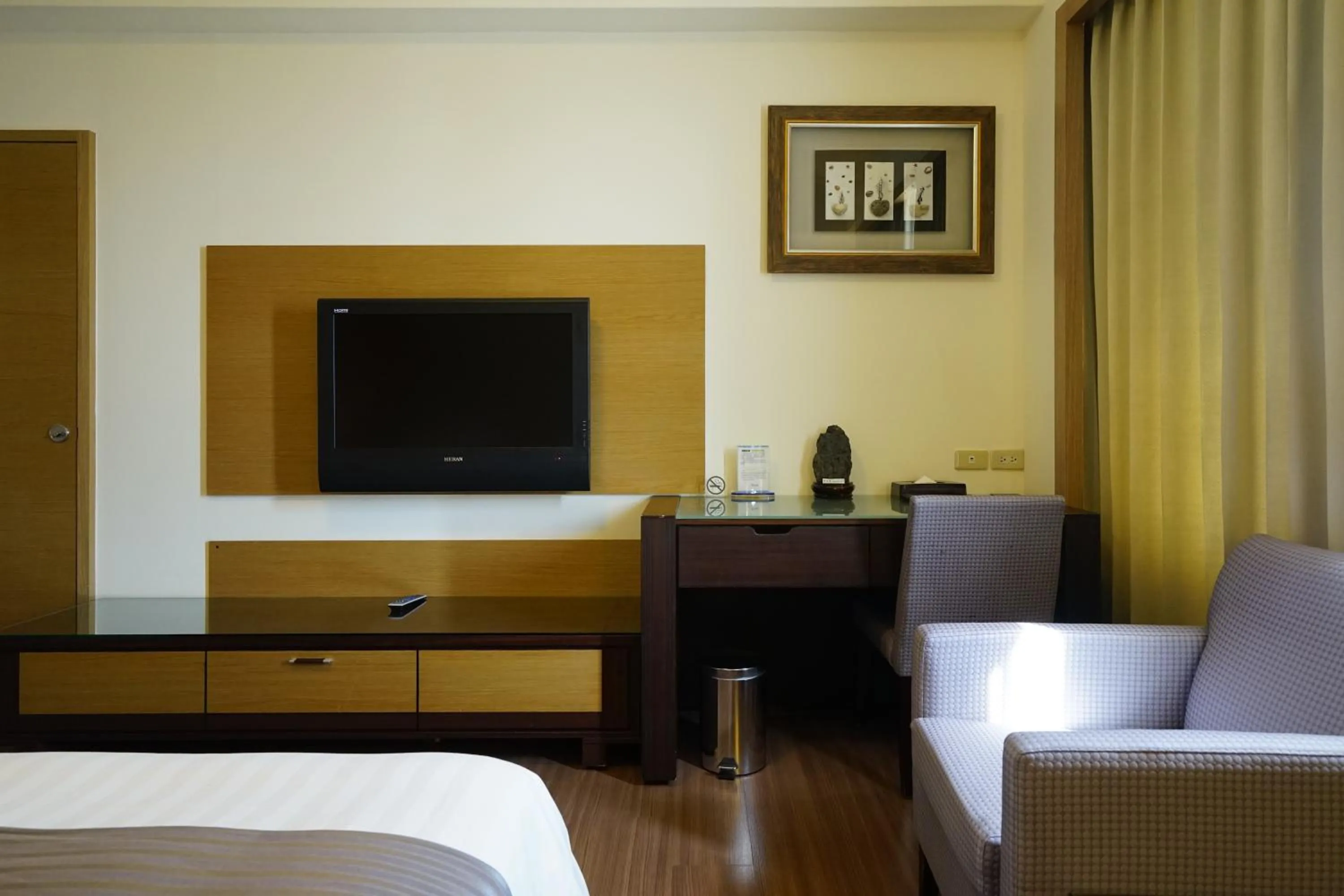 Bed in Hai Yue Hotel