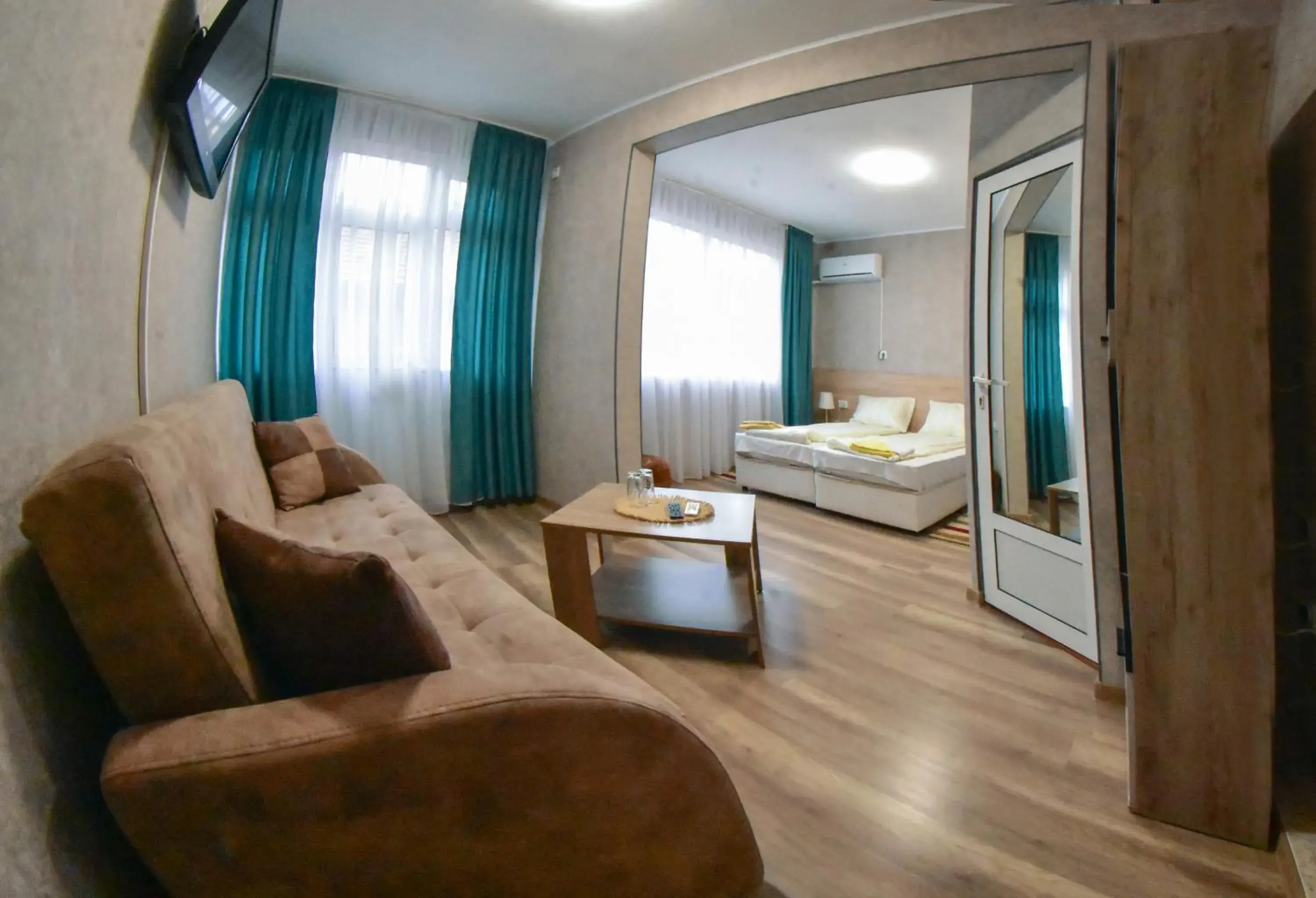 Double or Twin Room with Terrace in Hotel Rade 1 Double or Twin Room with Terrace in Hotel Rade 1