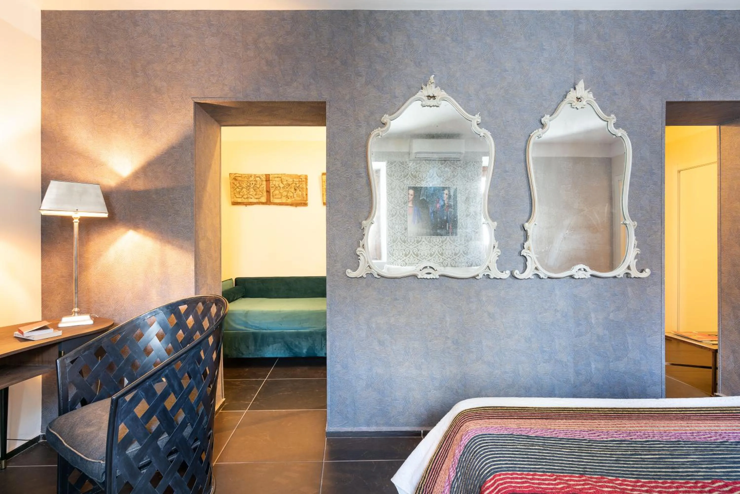 Decorative detail, Bed in Il Giardino di Ballarò Boutique B&B