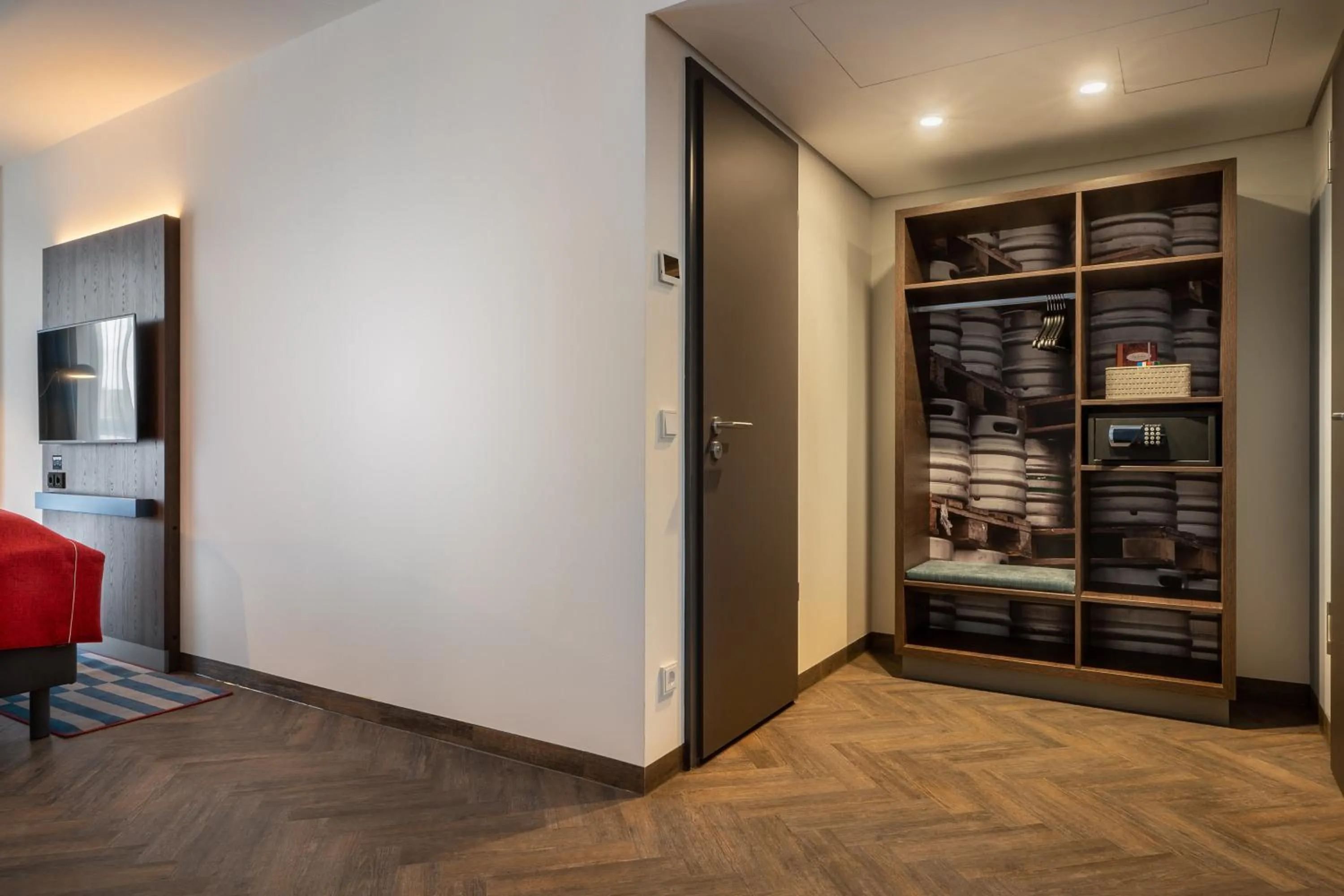 Photo of the whole room in Holiday Inn - the niu, Keg Hamburg Ost by IHG