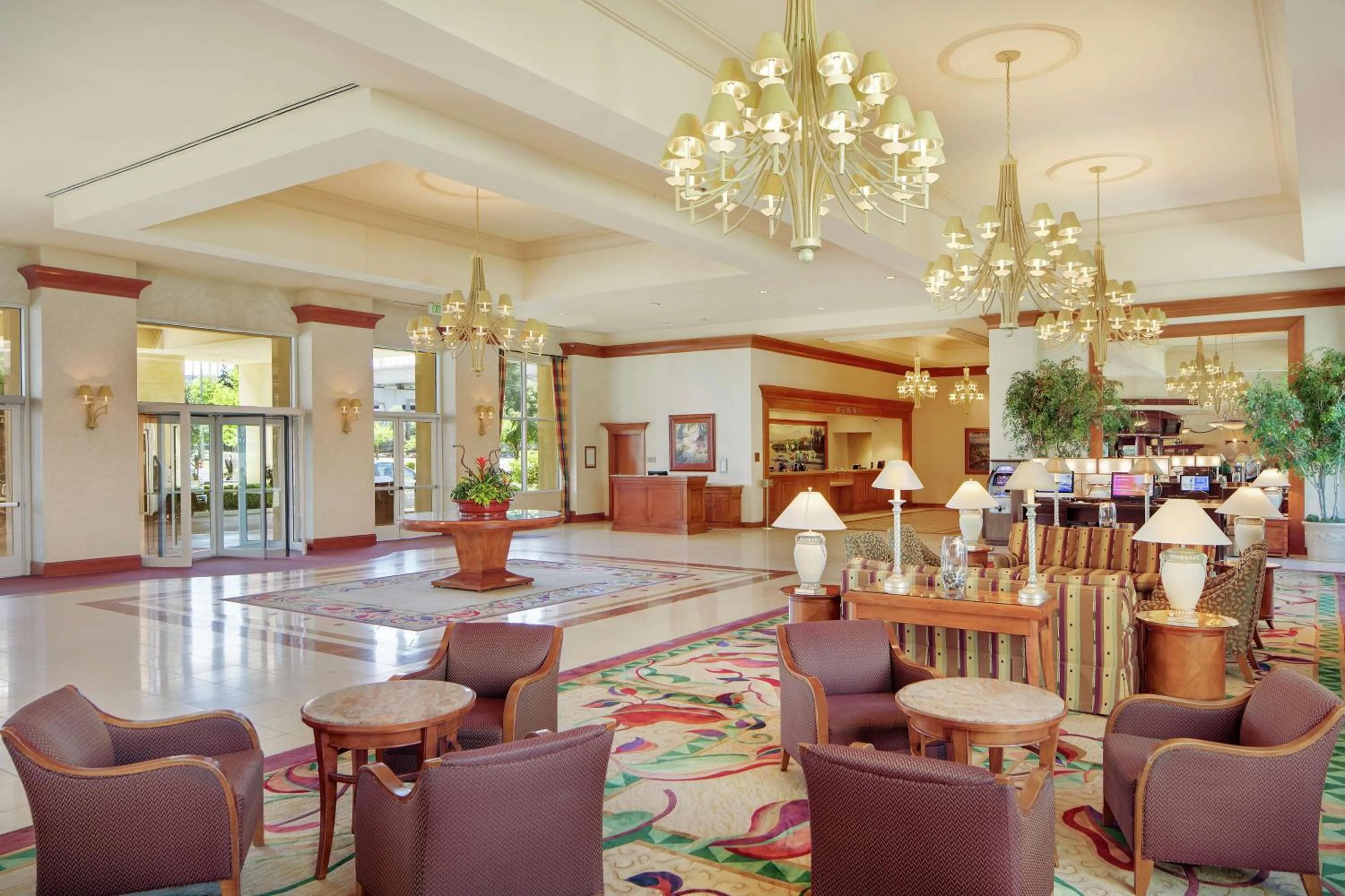 Lobby or reception in Hilton Seattle Airport & Conference Center