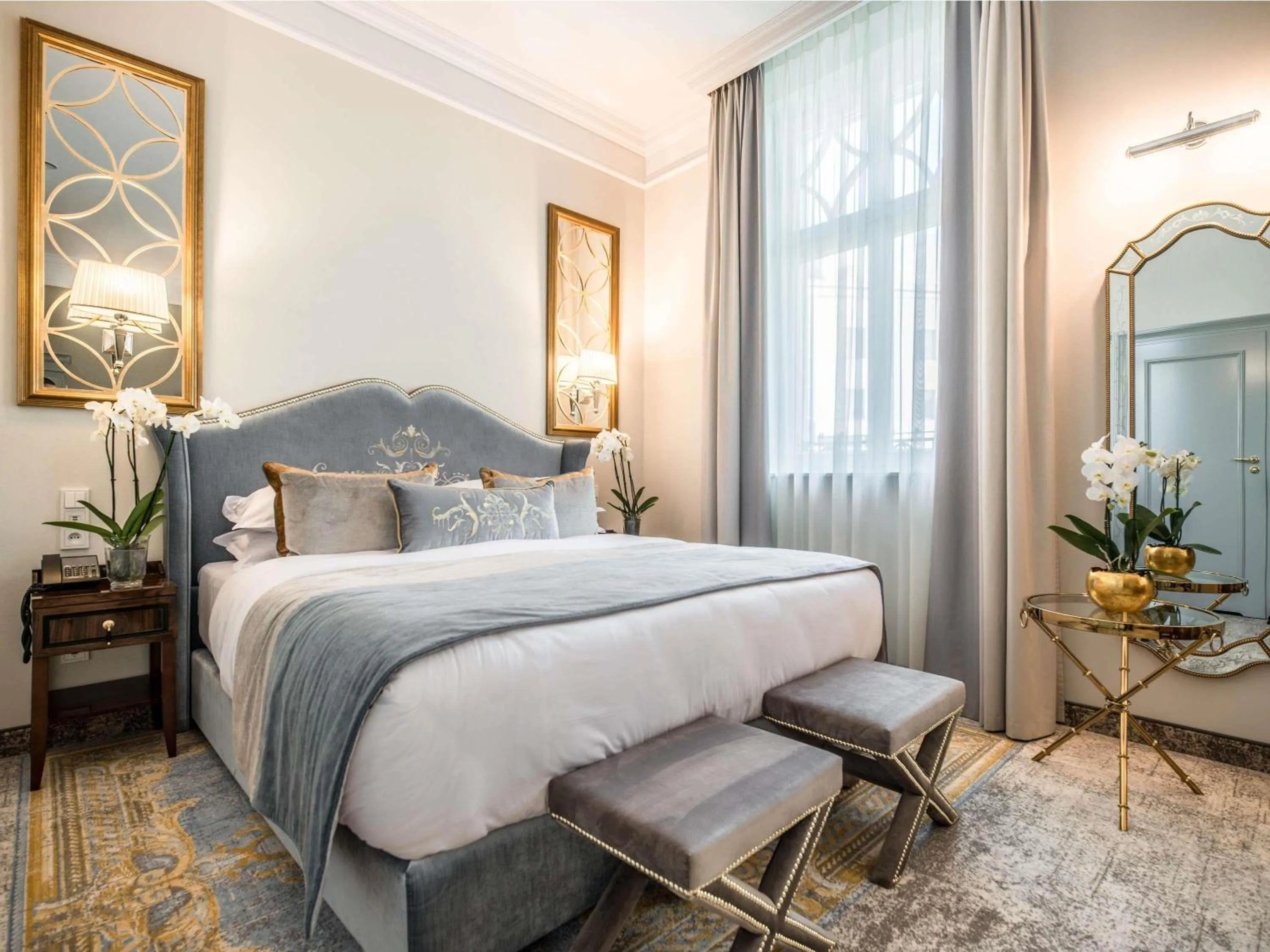 Bedroom, Bed in Bachleda Luxury Hotel Kraków - MGallery Collection