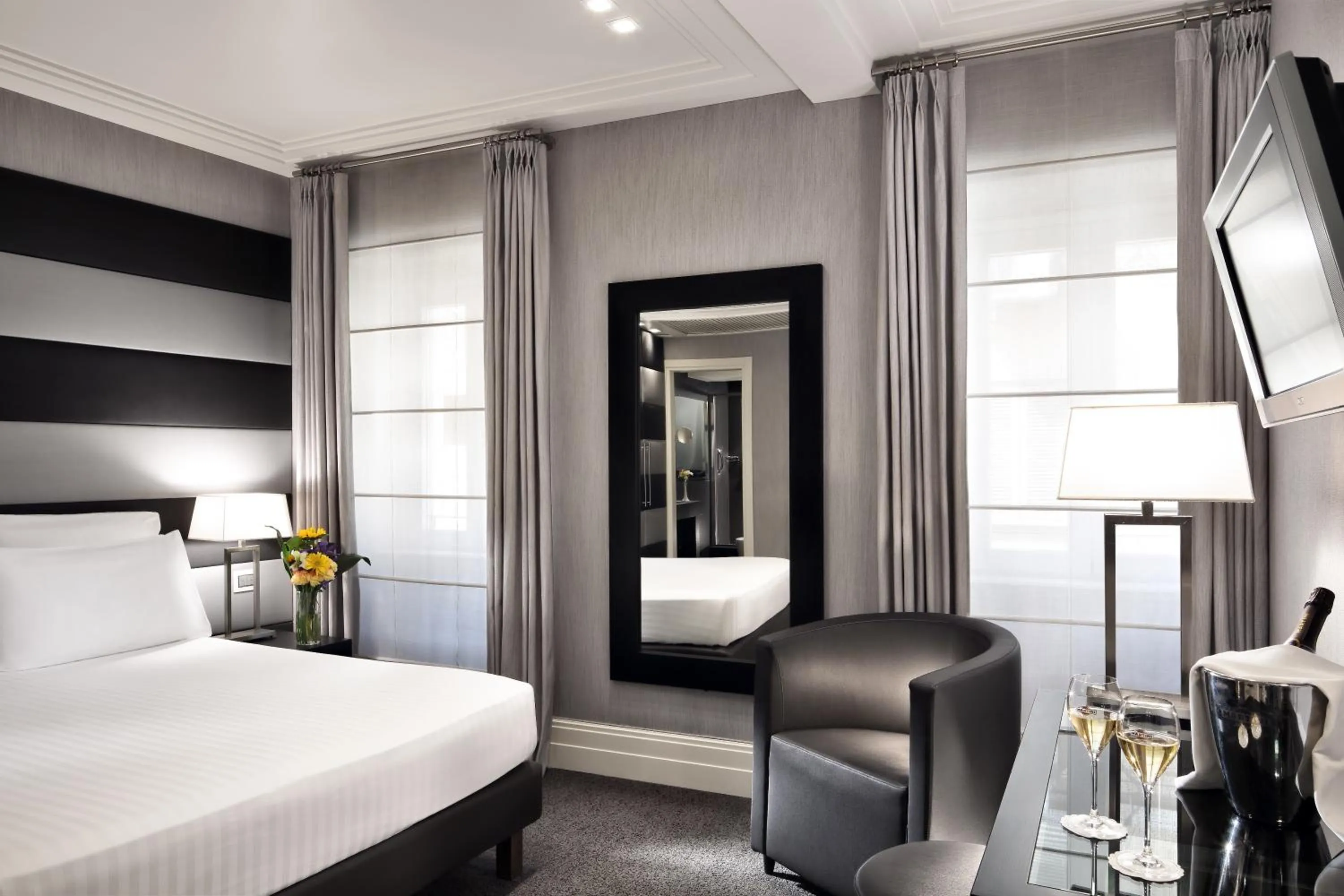 Bedroom, Bed in Hotel Mancino 12