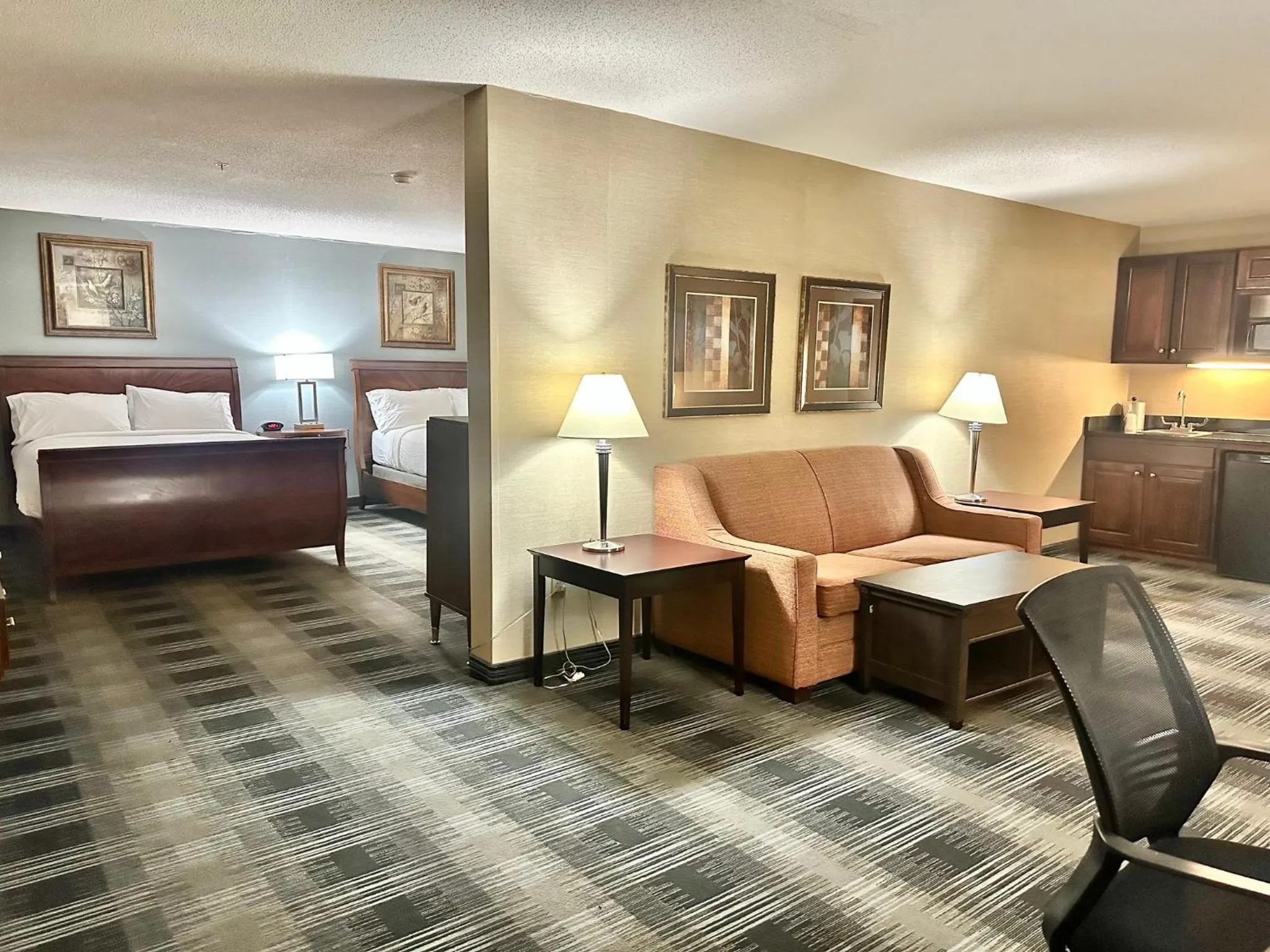 Photo of the whole room in Holiday Inn Express and Suites Meriden by IHG