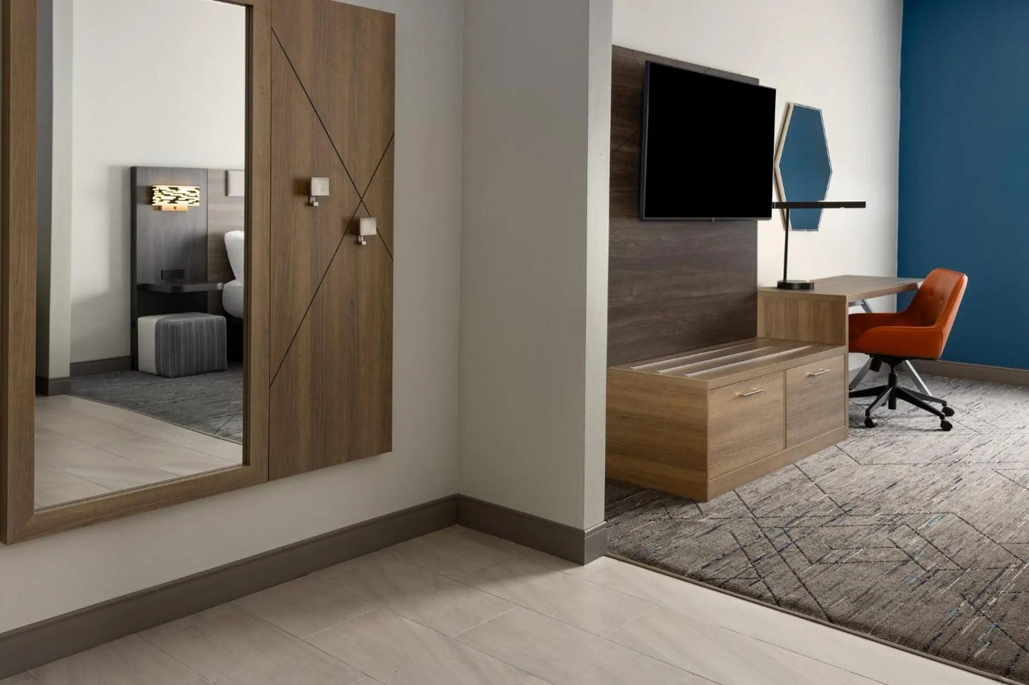 Photo of the whole room in Holiday Inn Express and Suites Meriden by IHG