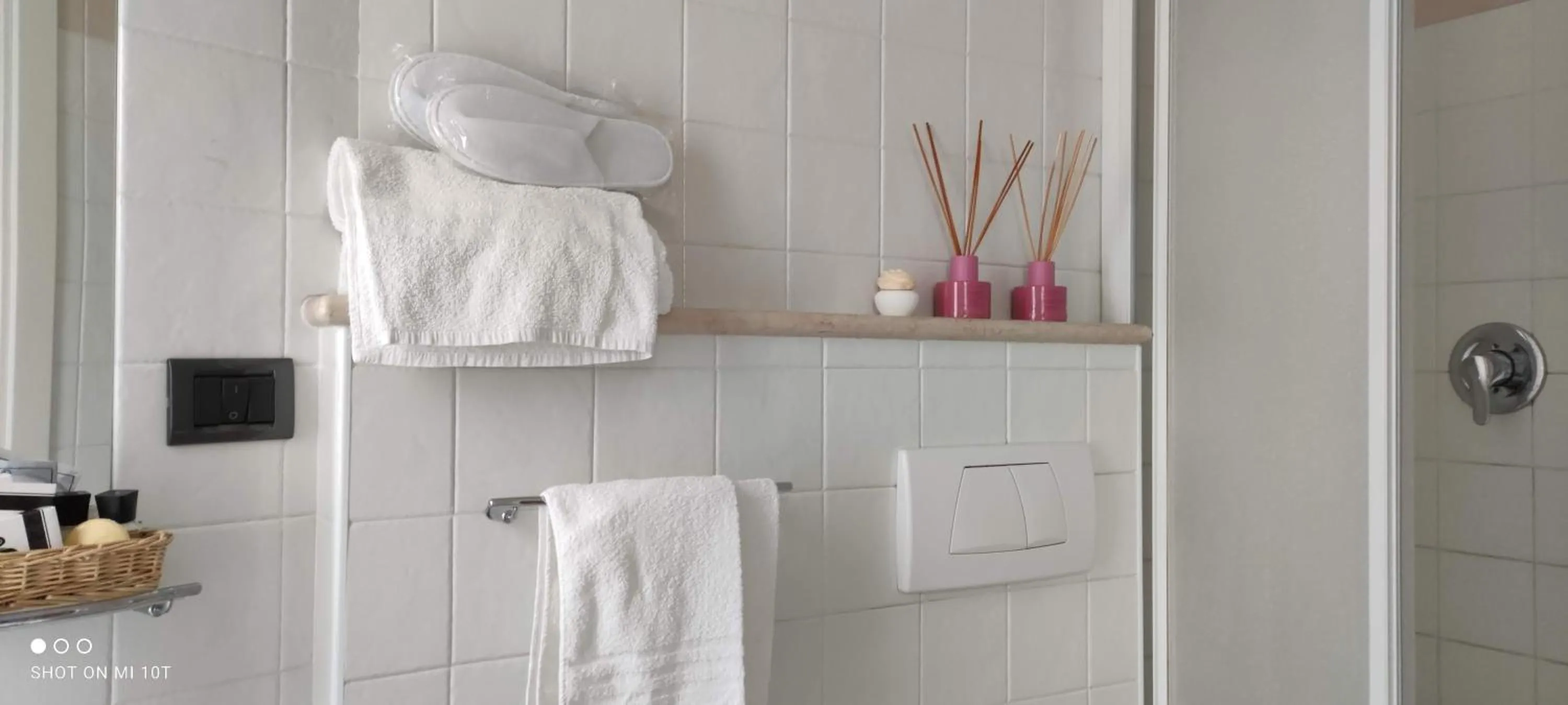 Bathroom in Hotel Villa Platani