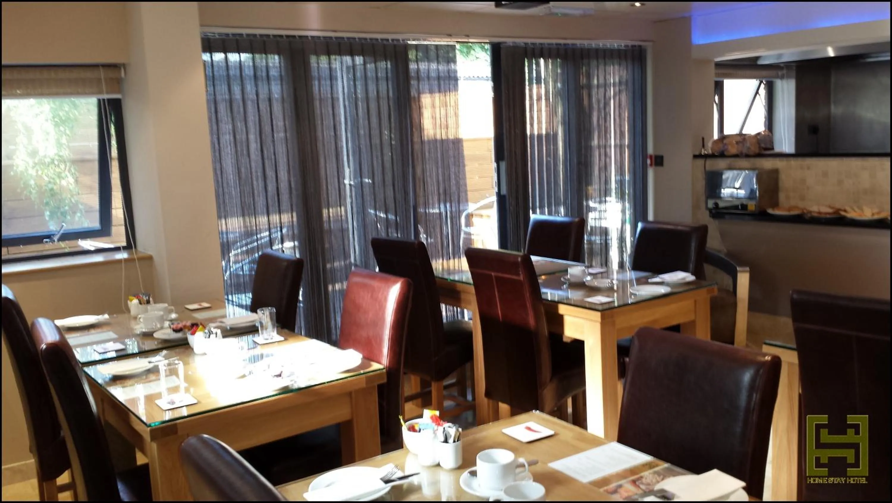 Food and drinks in Homestay Hotel Heathrow