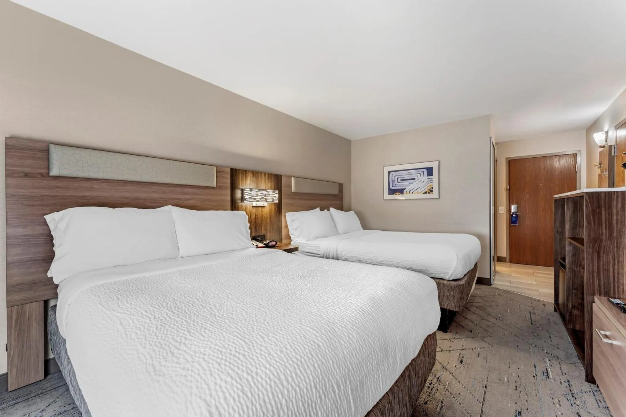 Photo of the whole room, Bed in Holiday Inn Express Pittsburgh - Munhall by IHG