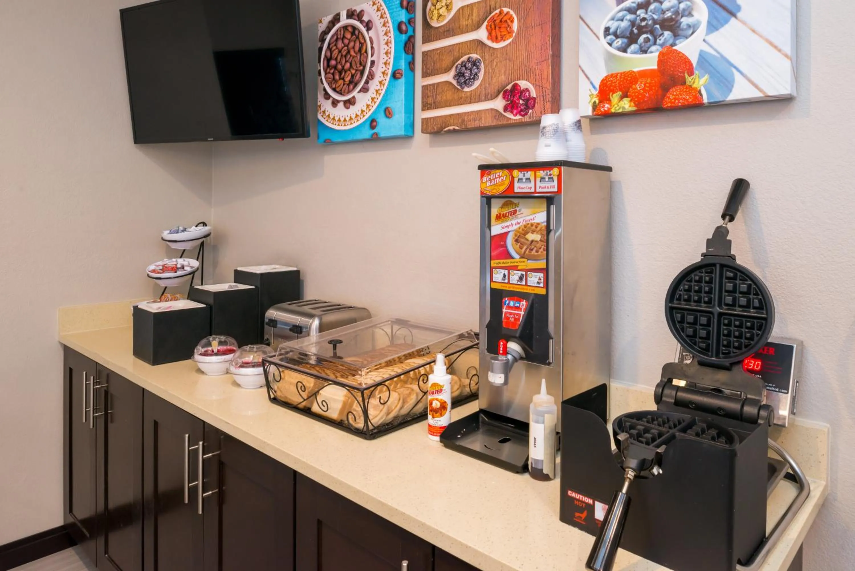 Breakfast in Staybridge Suites - Pecos by IHG